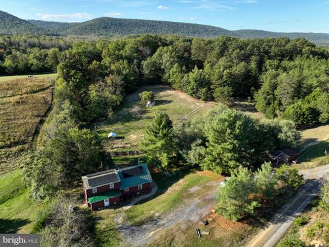 Vacant Land For Sale - 100 Wolfs Lane<br/> FORT VALLEY, VA 22652