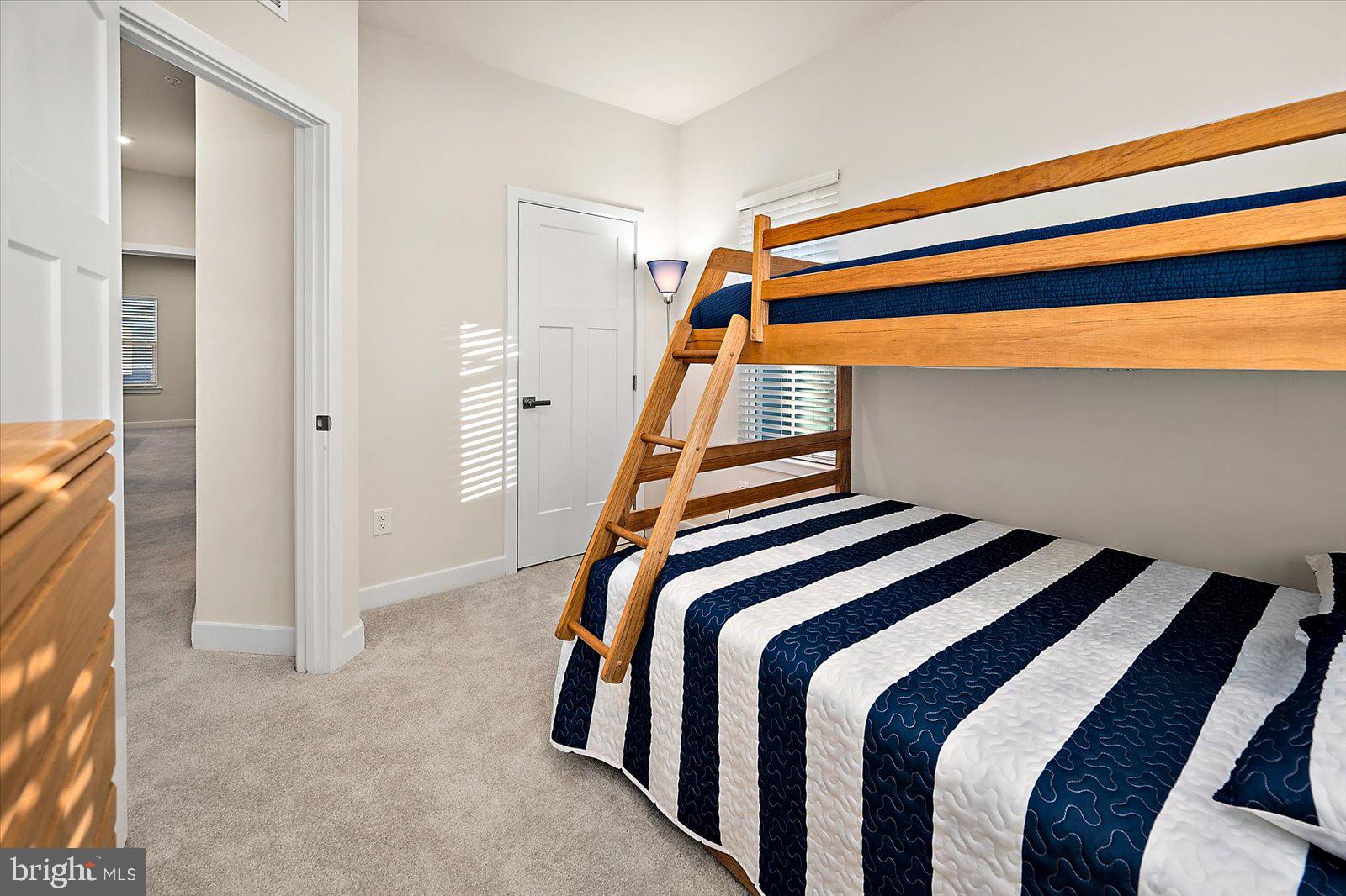 BAYSIDE - Residential