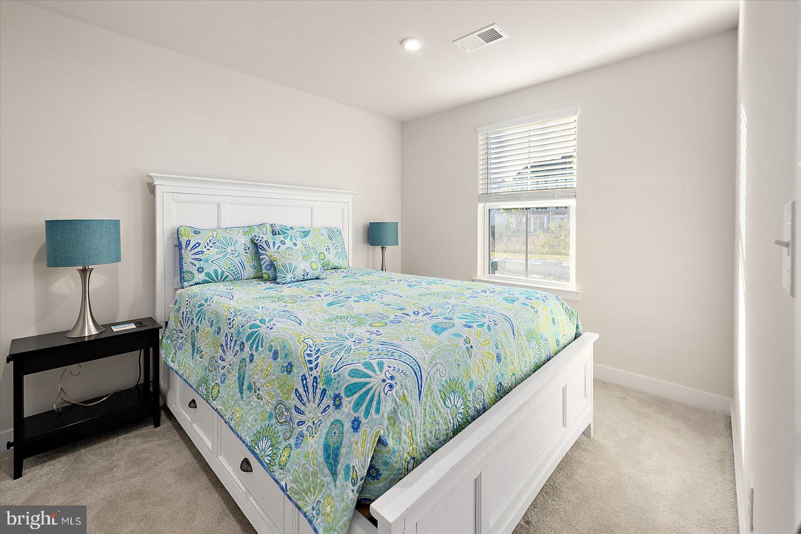 BAYSIDE - Residential