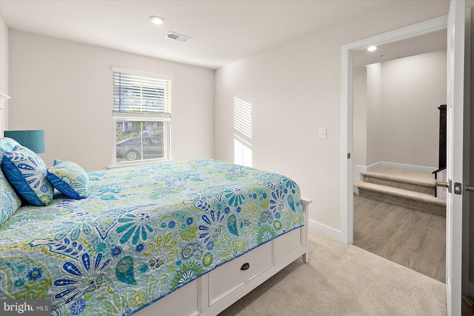 BAYSIDE - Residential