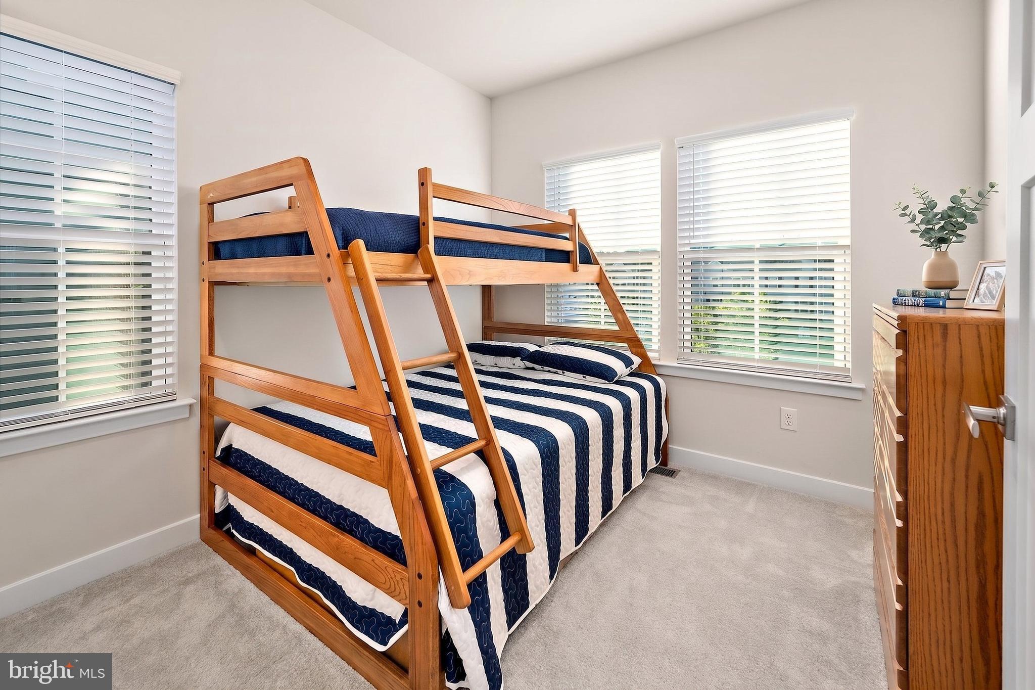 BAYSIDE - Residential