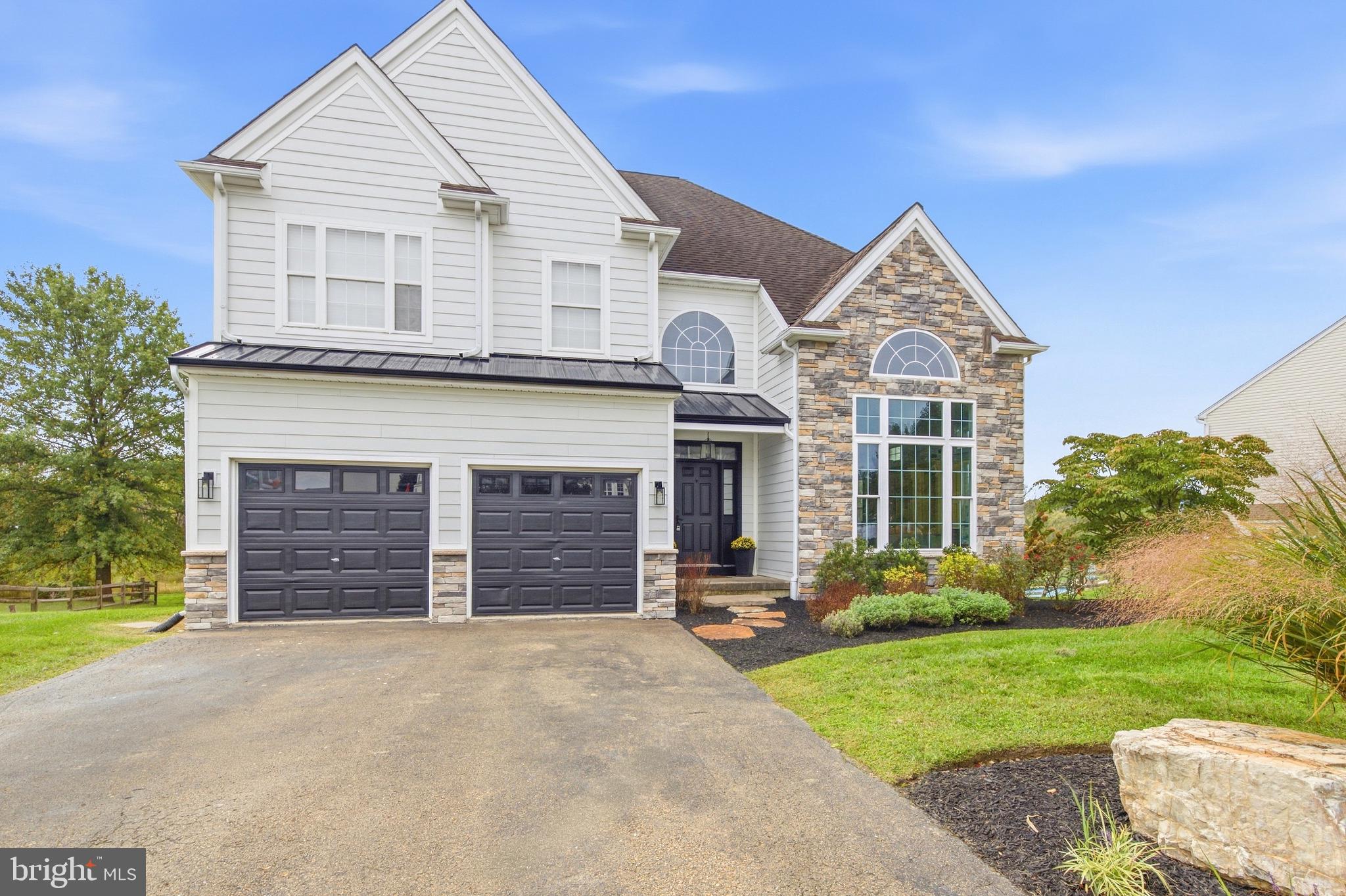 532 MYSTIC LANE