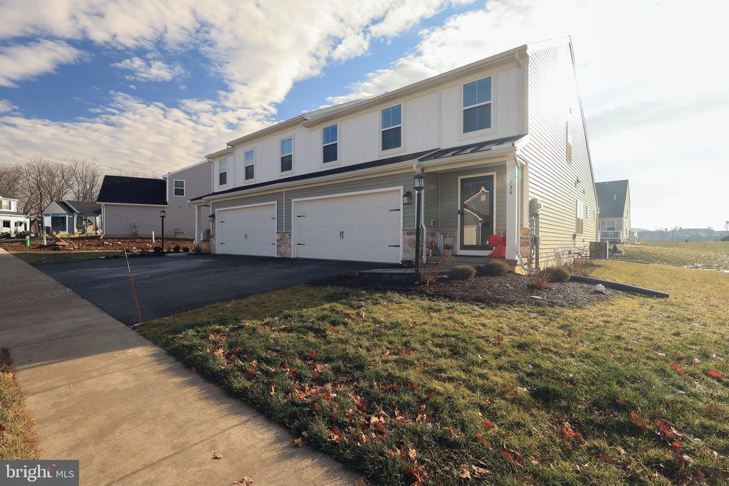 Photo of 234 Acer Avenue, STATE COLLEGE, PA 16803 (MLS # PACE2517180)
