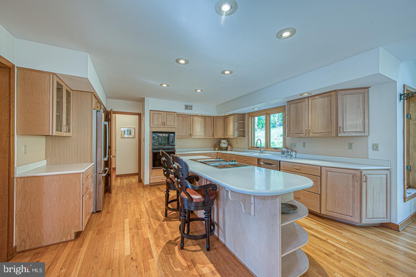 635 N HEILBRON DRIVE
