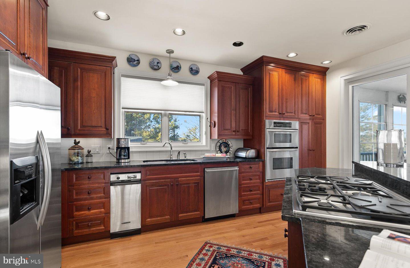 NORTH SHORES - Residential