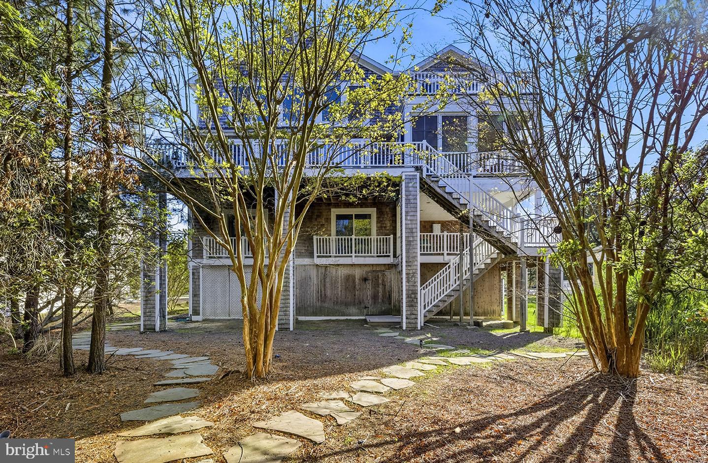 NORTH SHORES - Residential