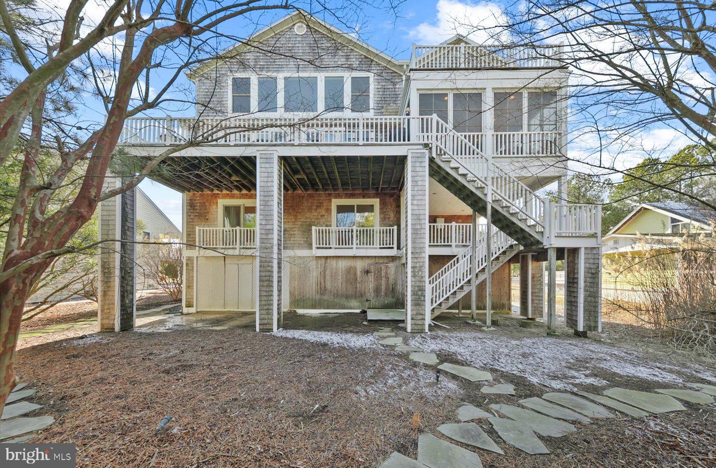 NORTH SHORES - Residential