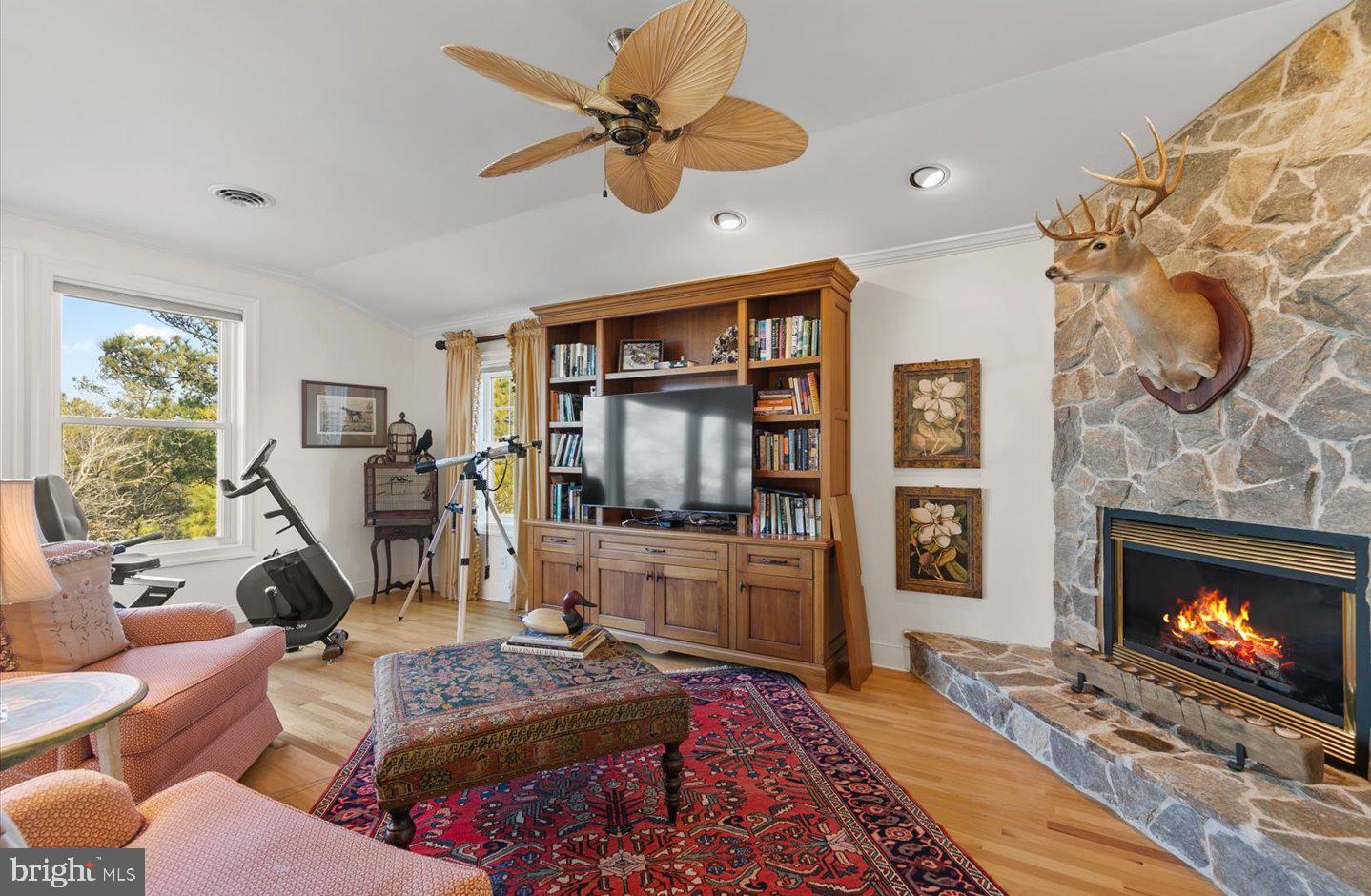 NORTH SHORES - Residential