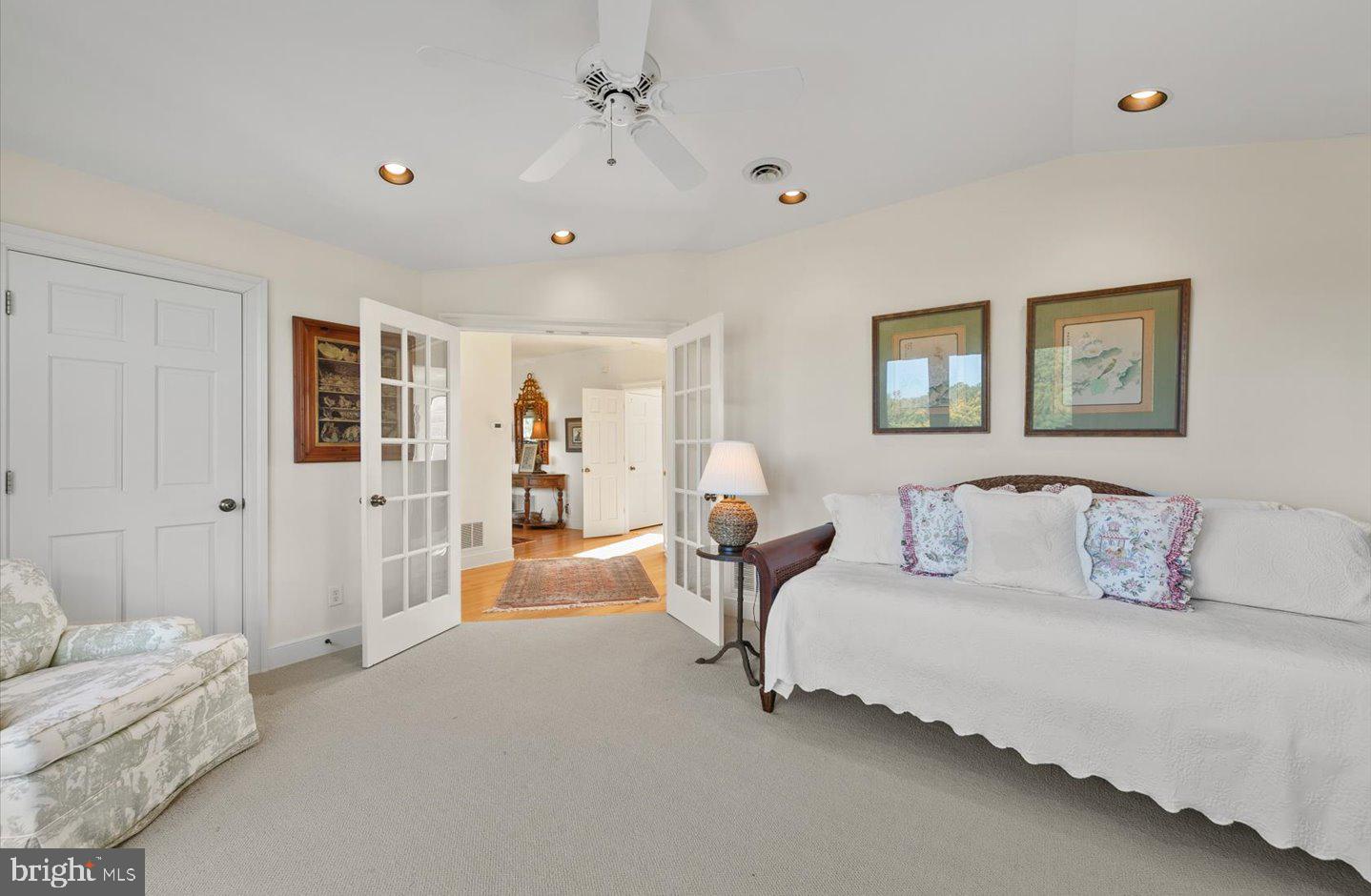 NORTH SHORES - Residential