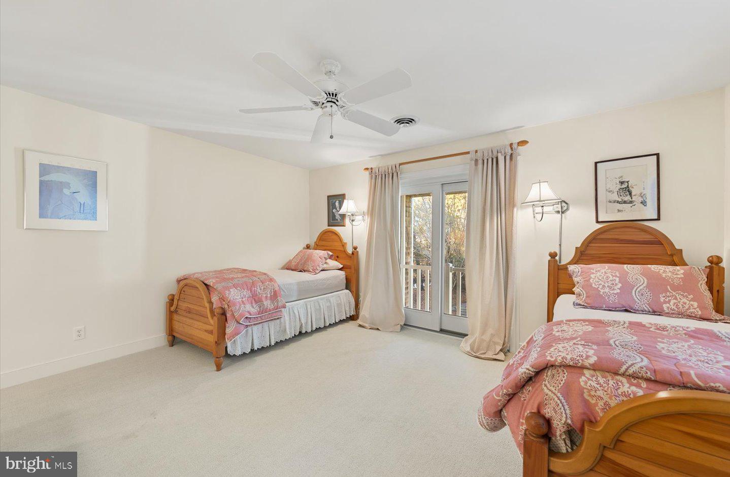 NORTH SHORES - Residential