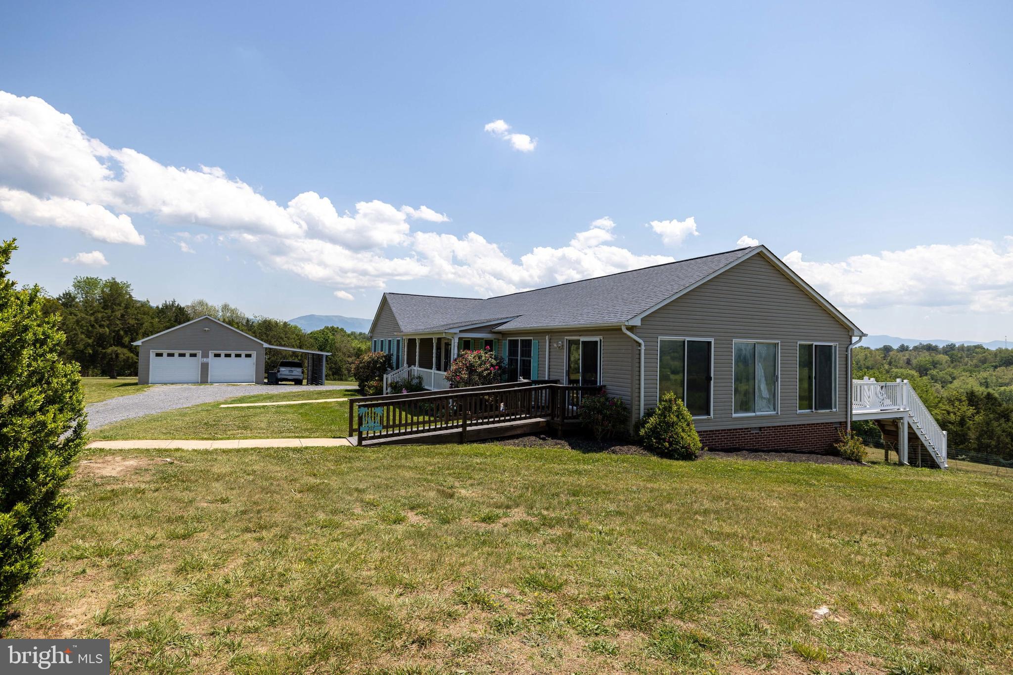 LAZY RIVER ESTATES - Residential