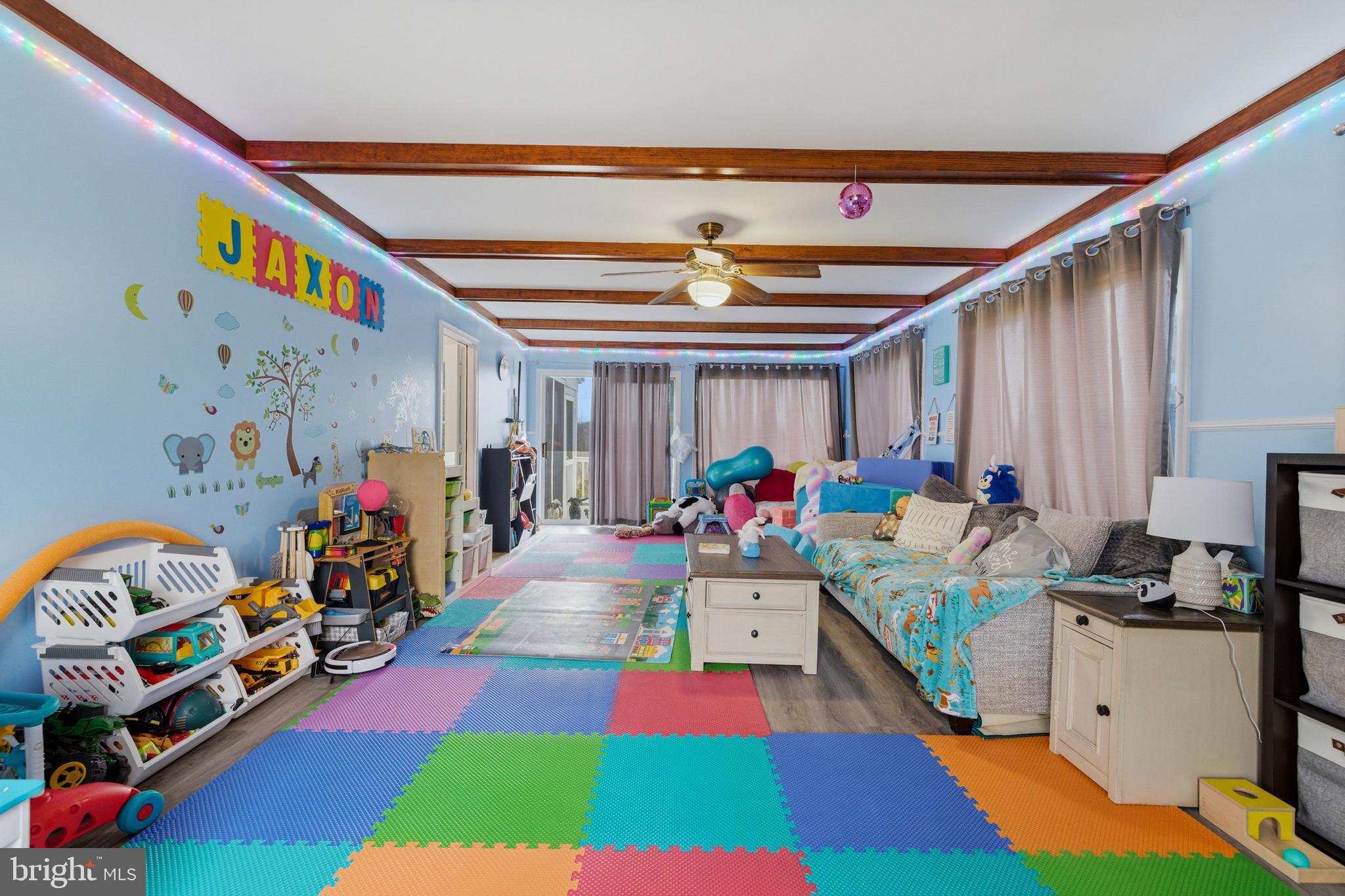 LAZY RIVER ESTATES - Residential