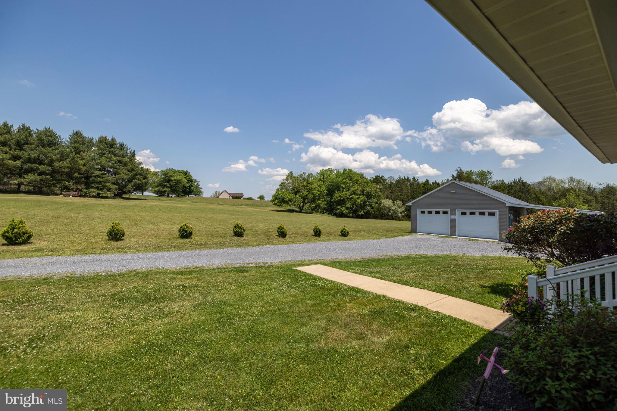 LAZY RIVER ESTATES - Residential