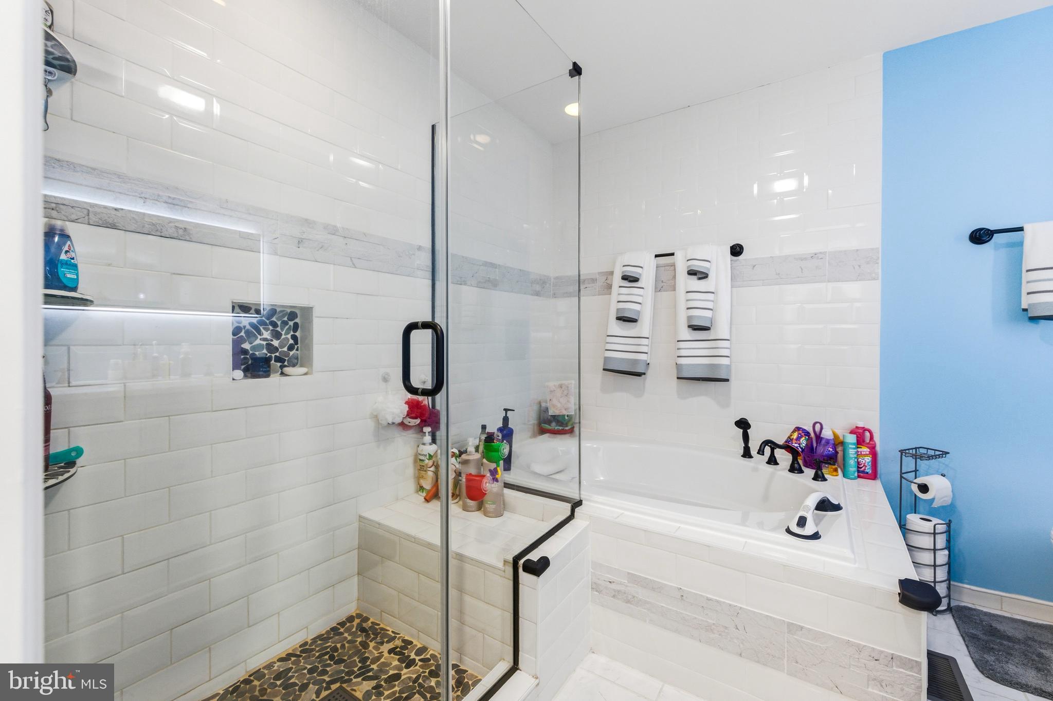 LAZY RIVER ESTATES - Residential