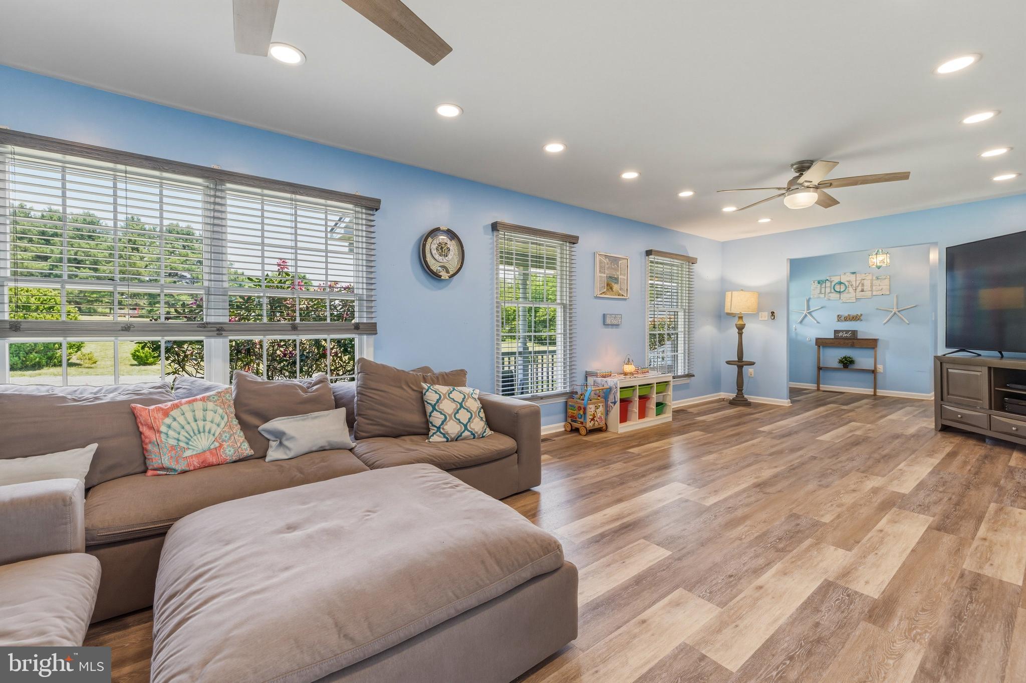 LAZY RIVER ESTATES - Residential