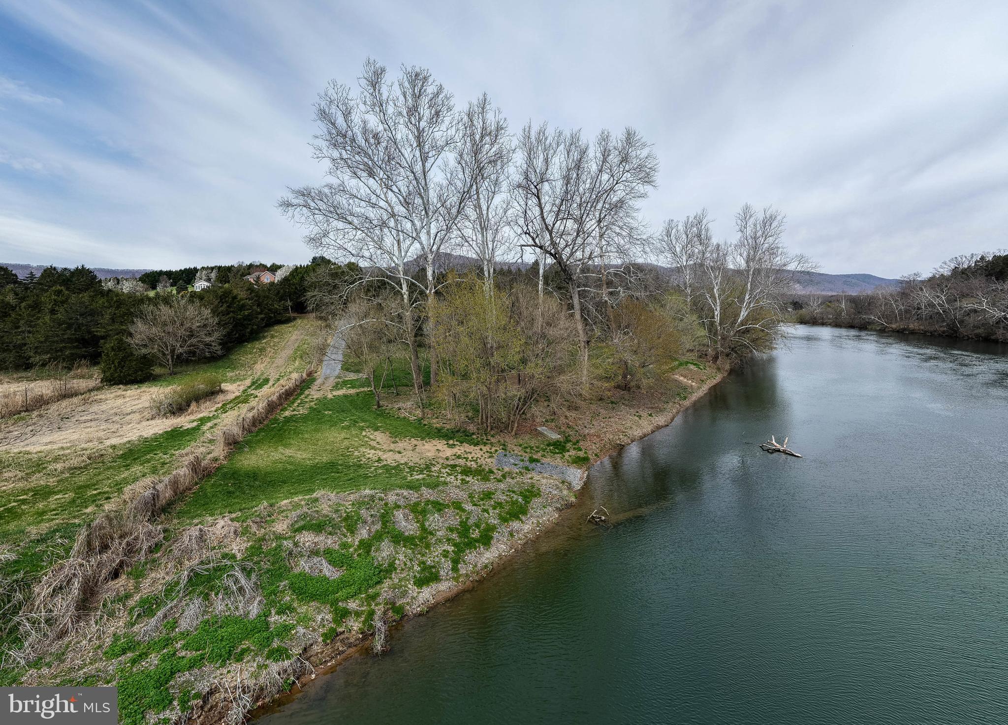LAZY RIVER ESTATES - Residential