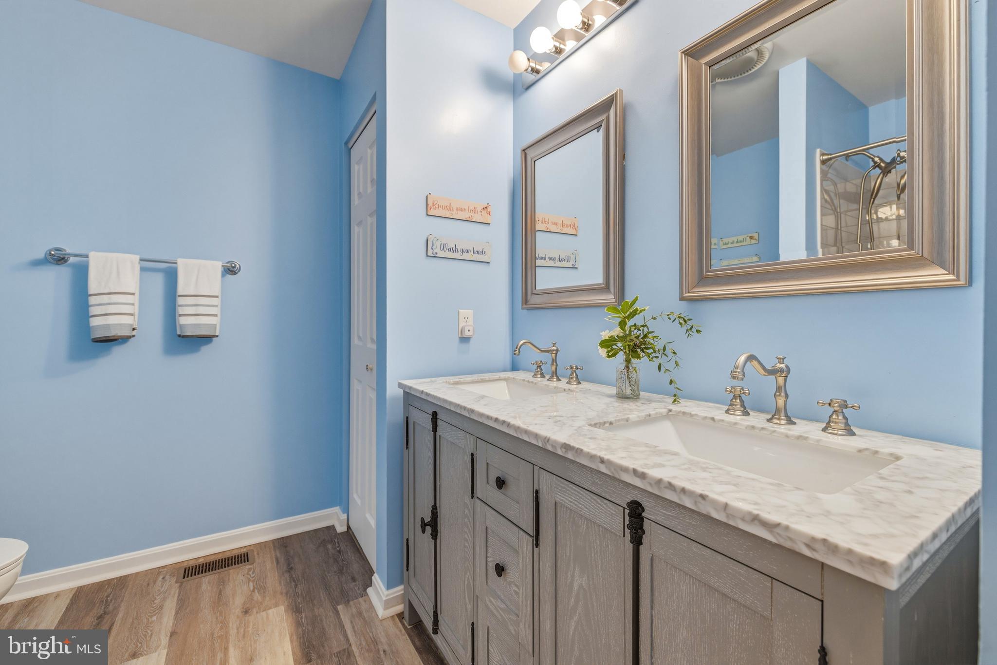 LAZY RIVER ESTATES - Residential