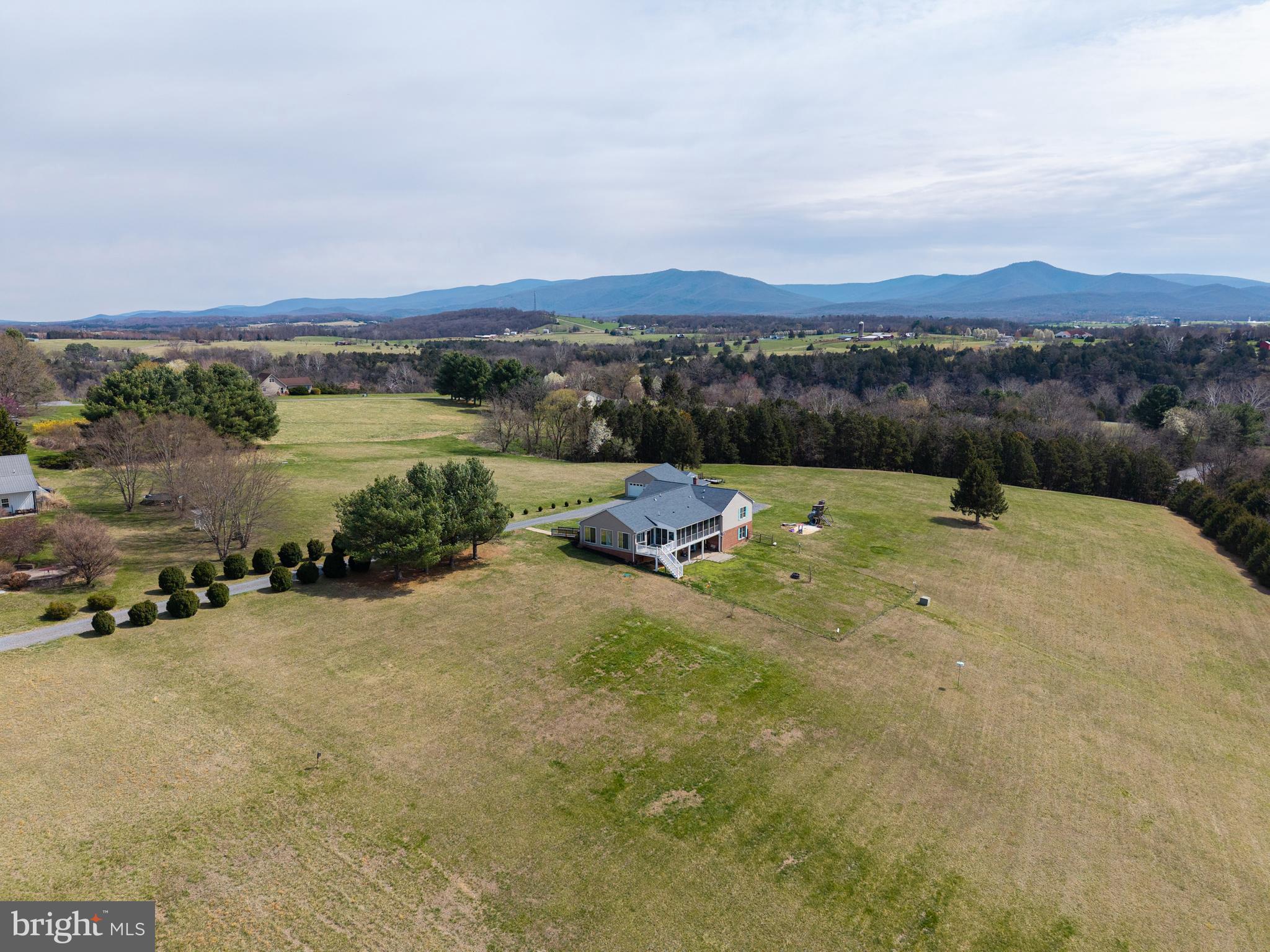 LAZY RIVER ESTATES - Residential