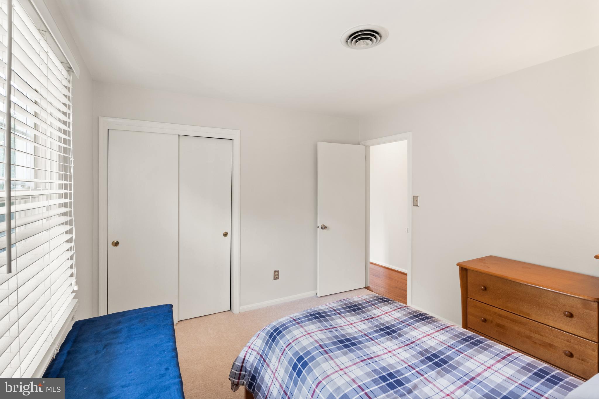 MOUNTAIN VIEW - Residential