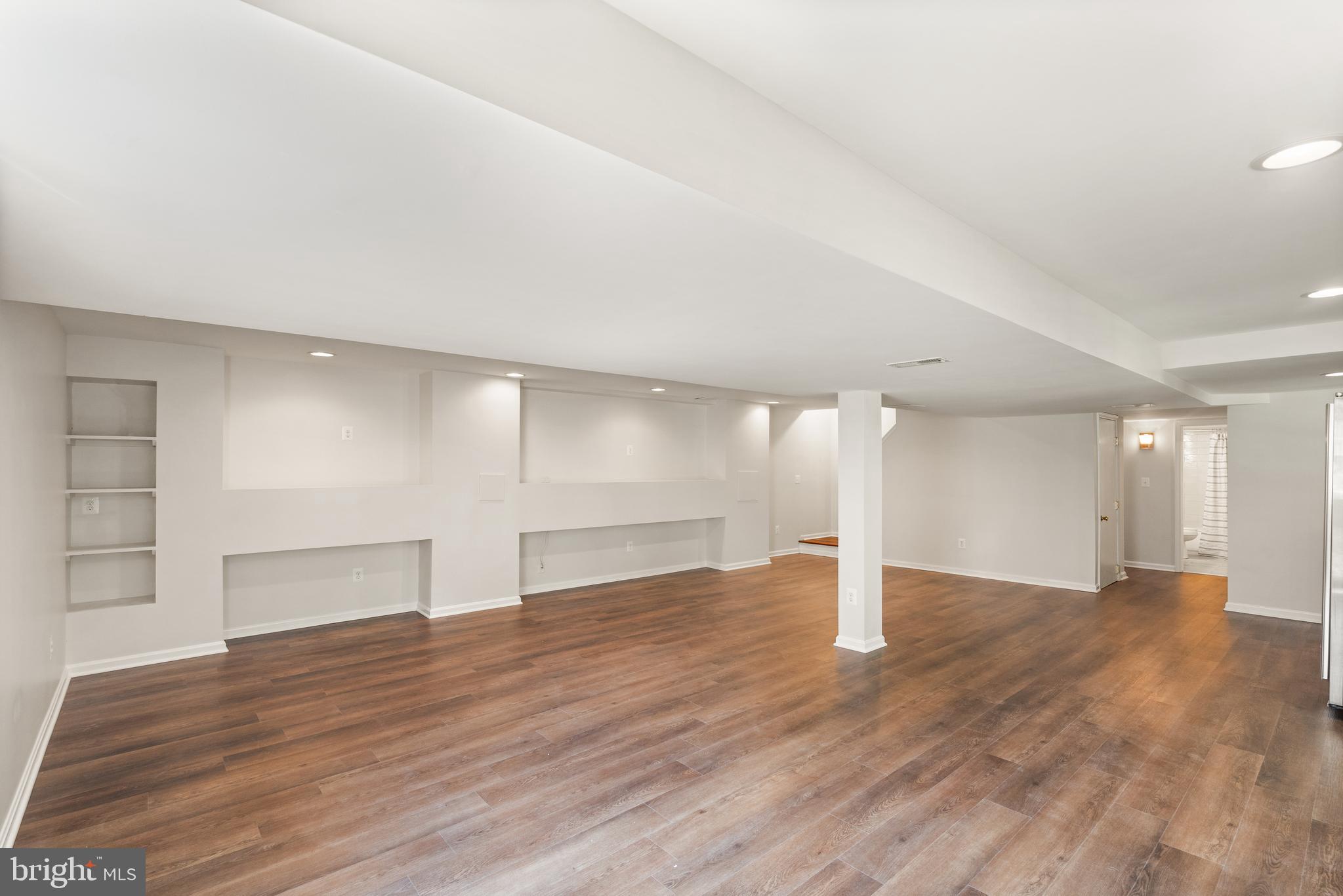 MOUNTAIN VIEW - Residential