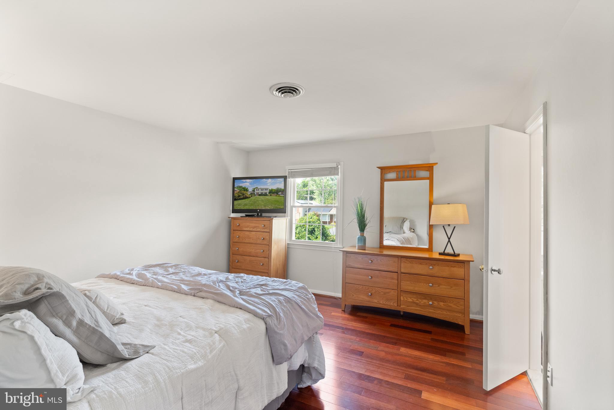 MOUNTAIN VIEW - Residential