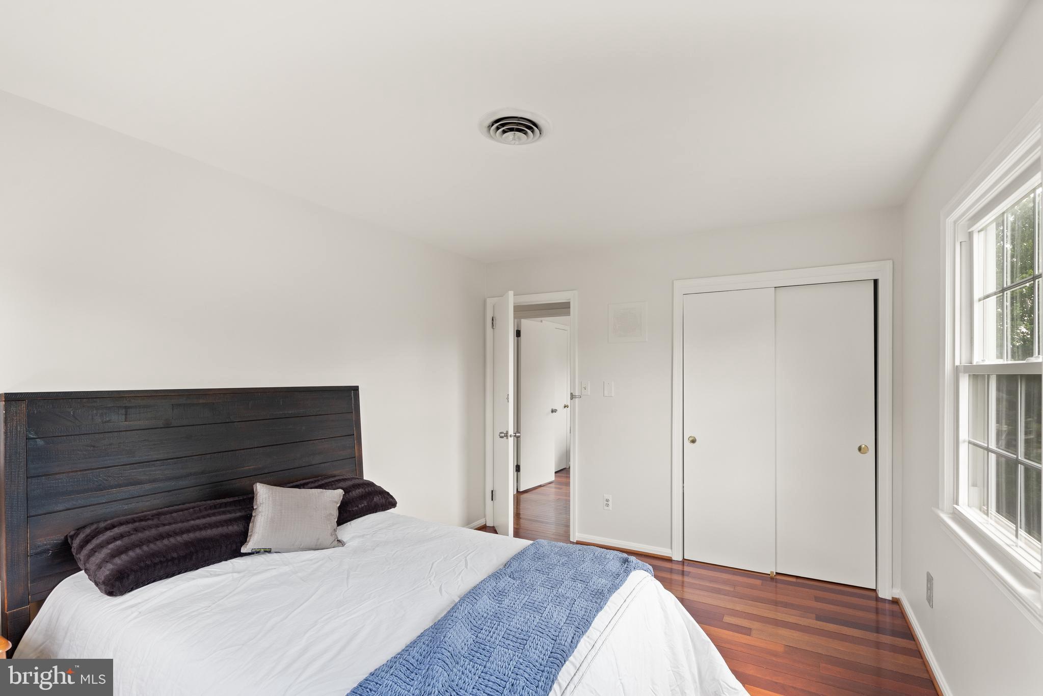 MOUNTAIN VIEW - Residential