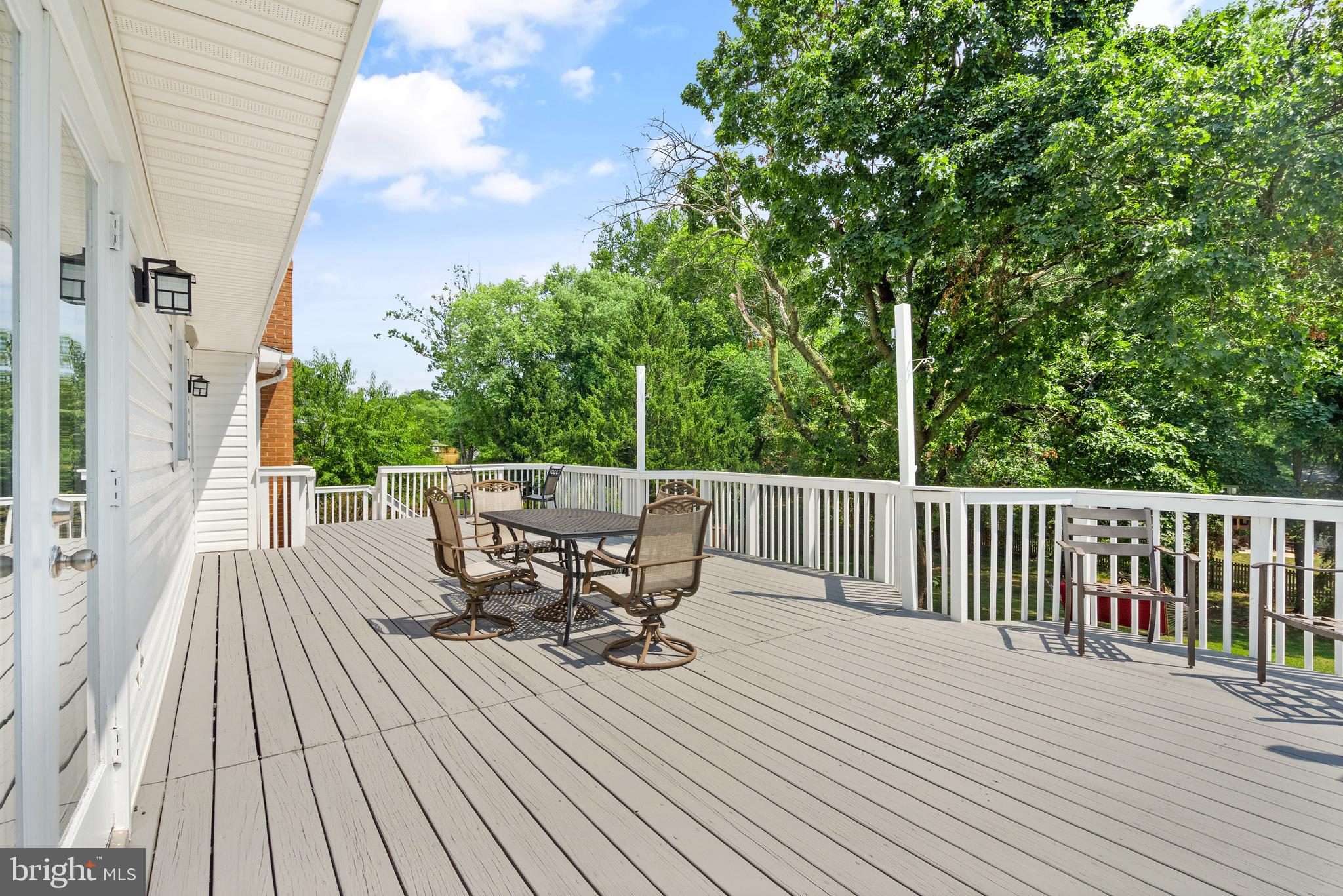 MOUNTAIN VIEW - Residential