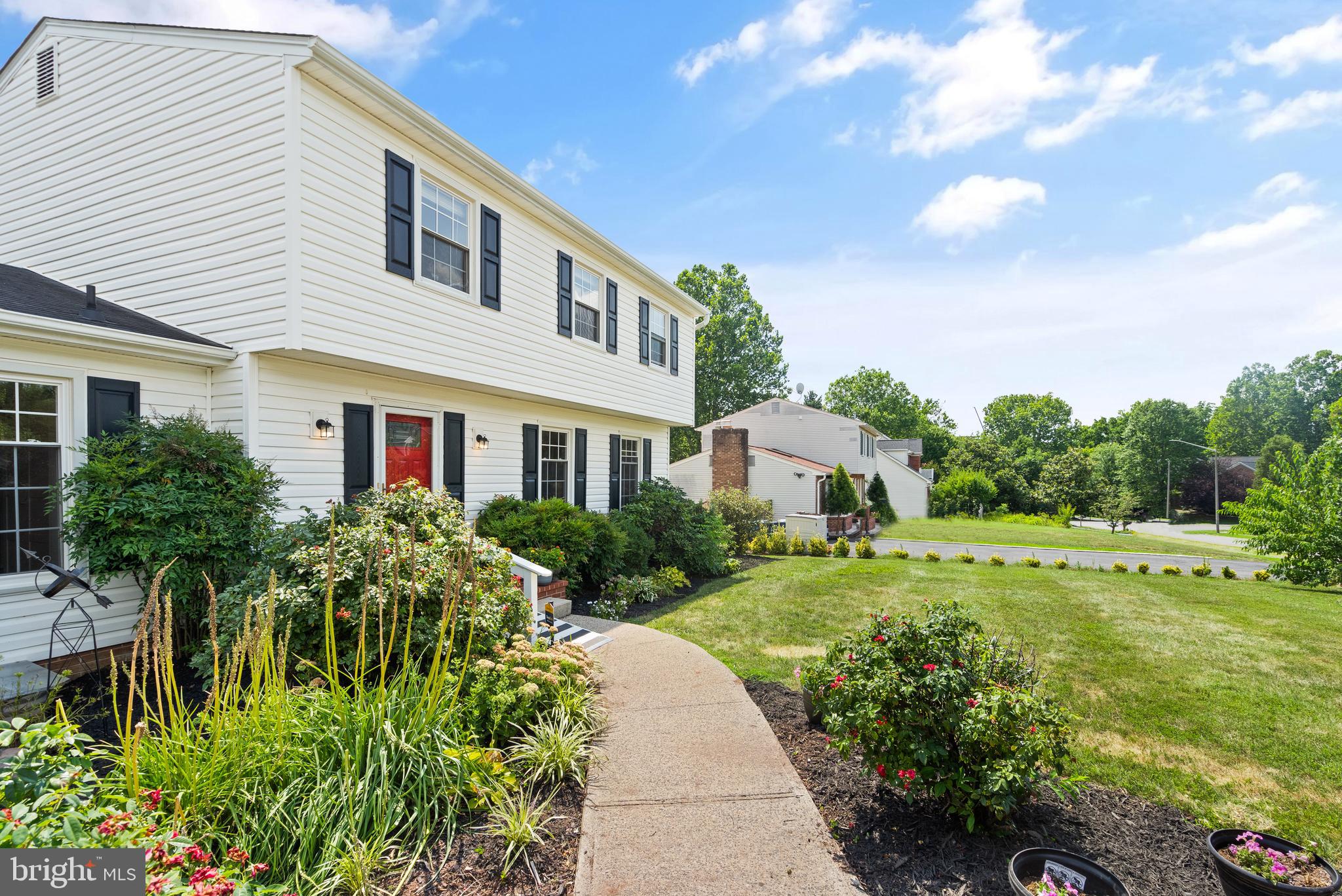 MOUNTAIN VIEW - Residential