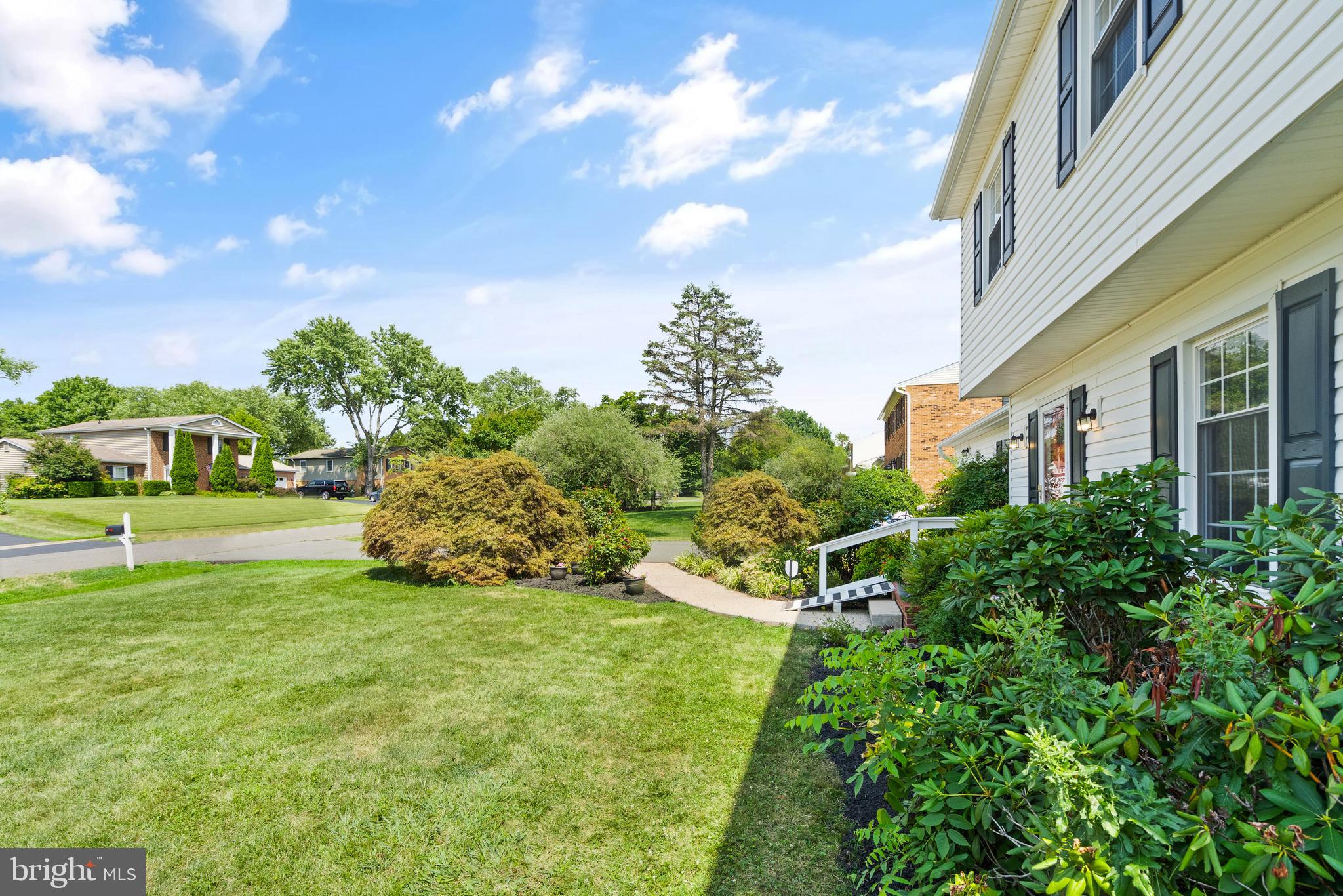 MOUNTAIN VIEW - Residential