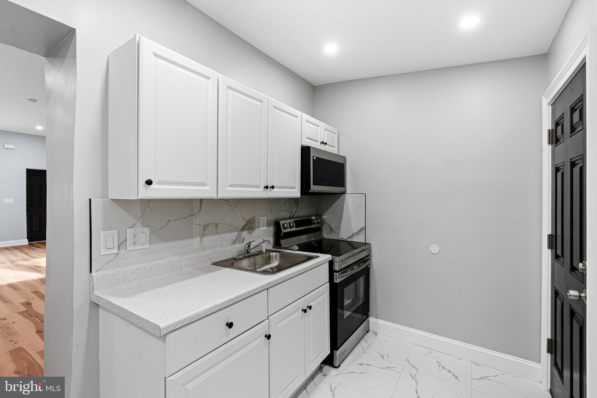 KENSINGTON - Residential