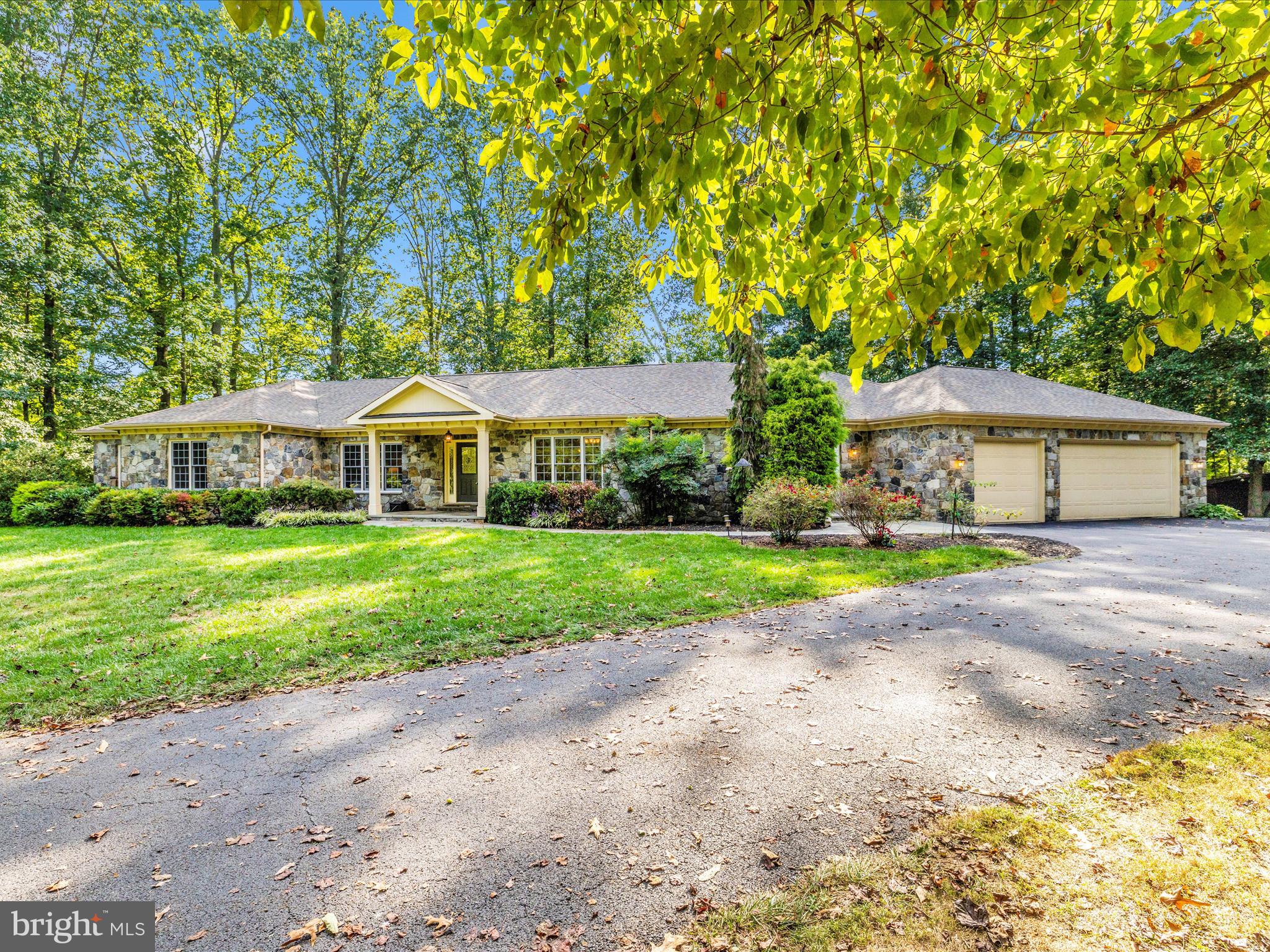 BARNES KNOLL - Residential