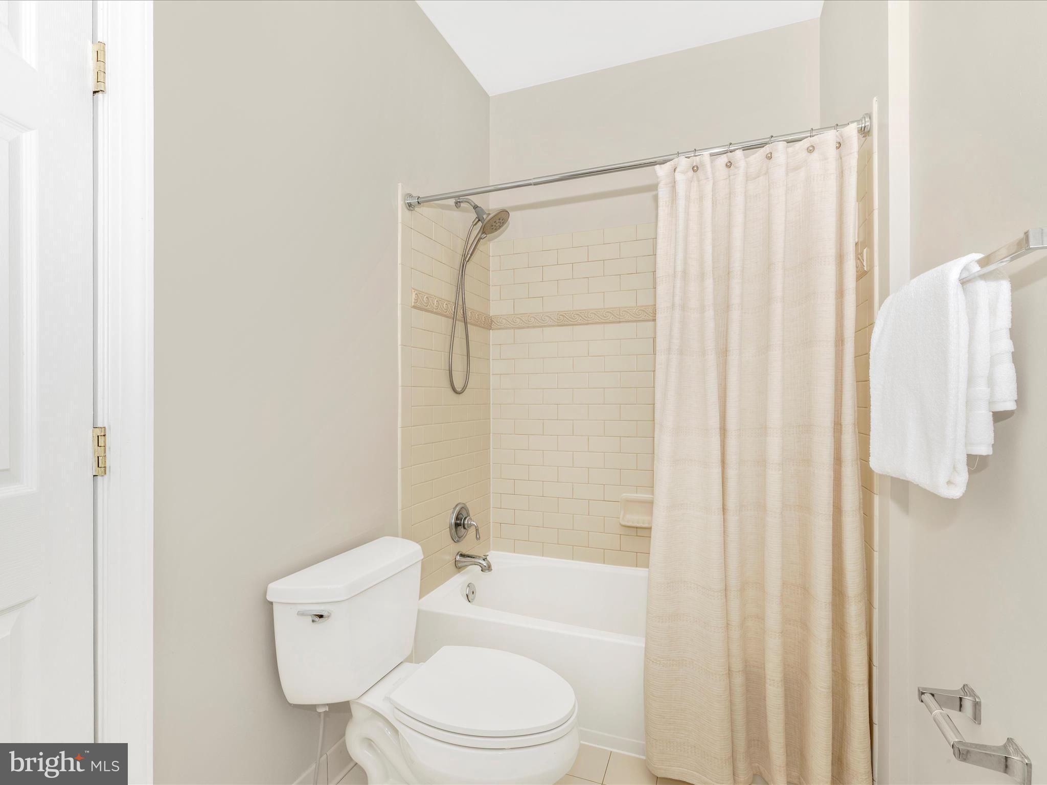 BARNES KNOLL - Residential