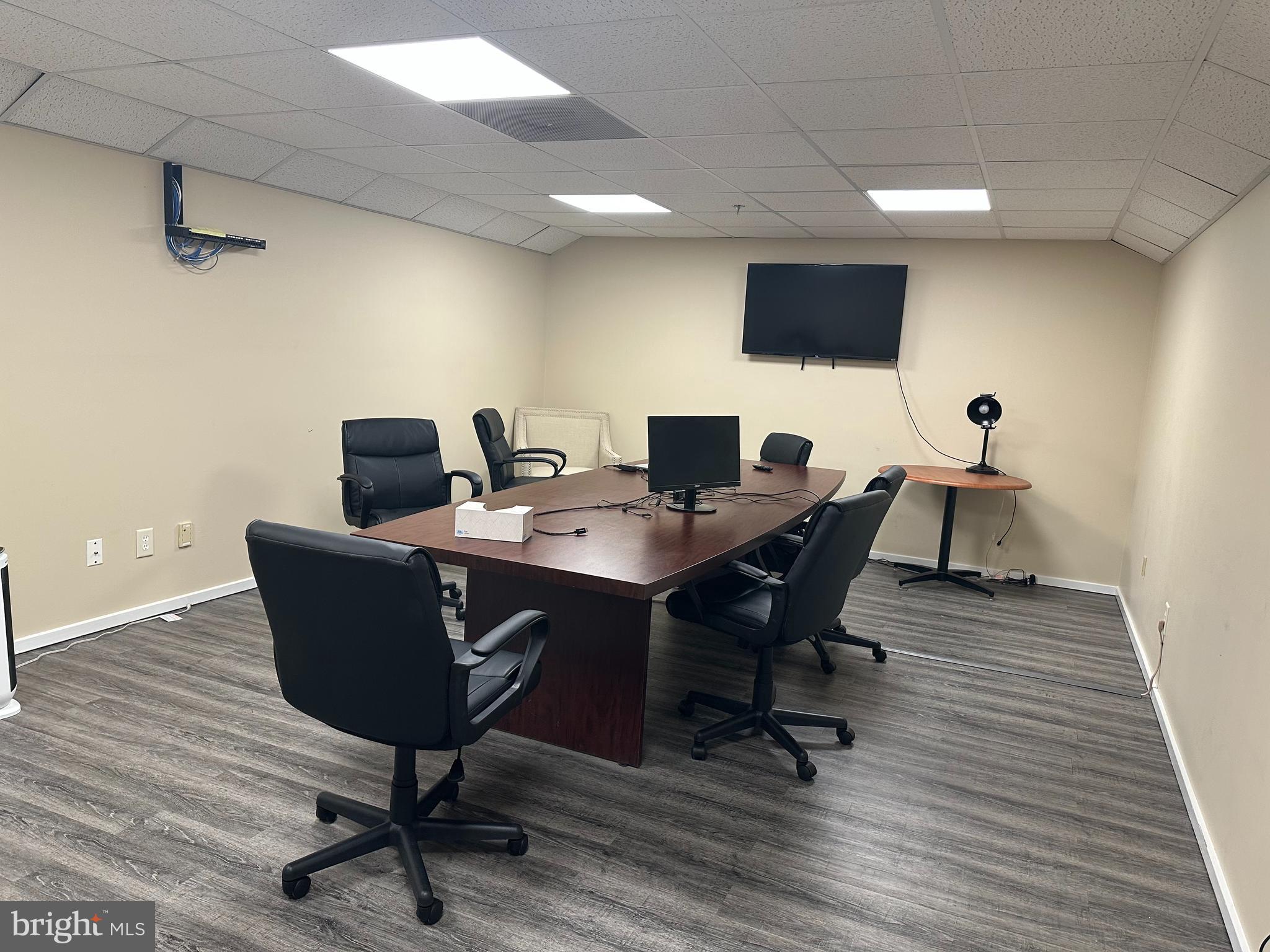 304 CORPORATE DRIVE E E