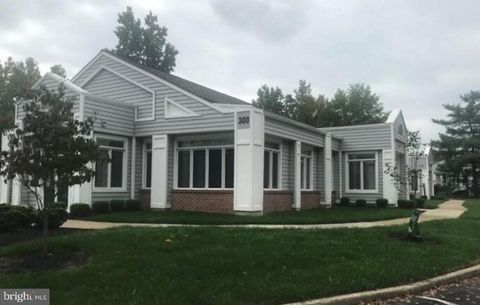 304 CORPORATE DRIVE E E LANGHORNE PA 19047