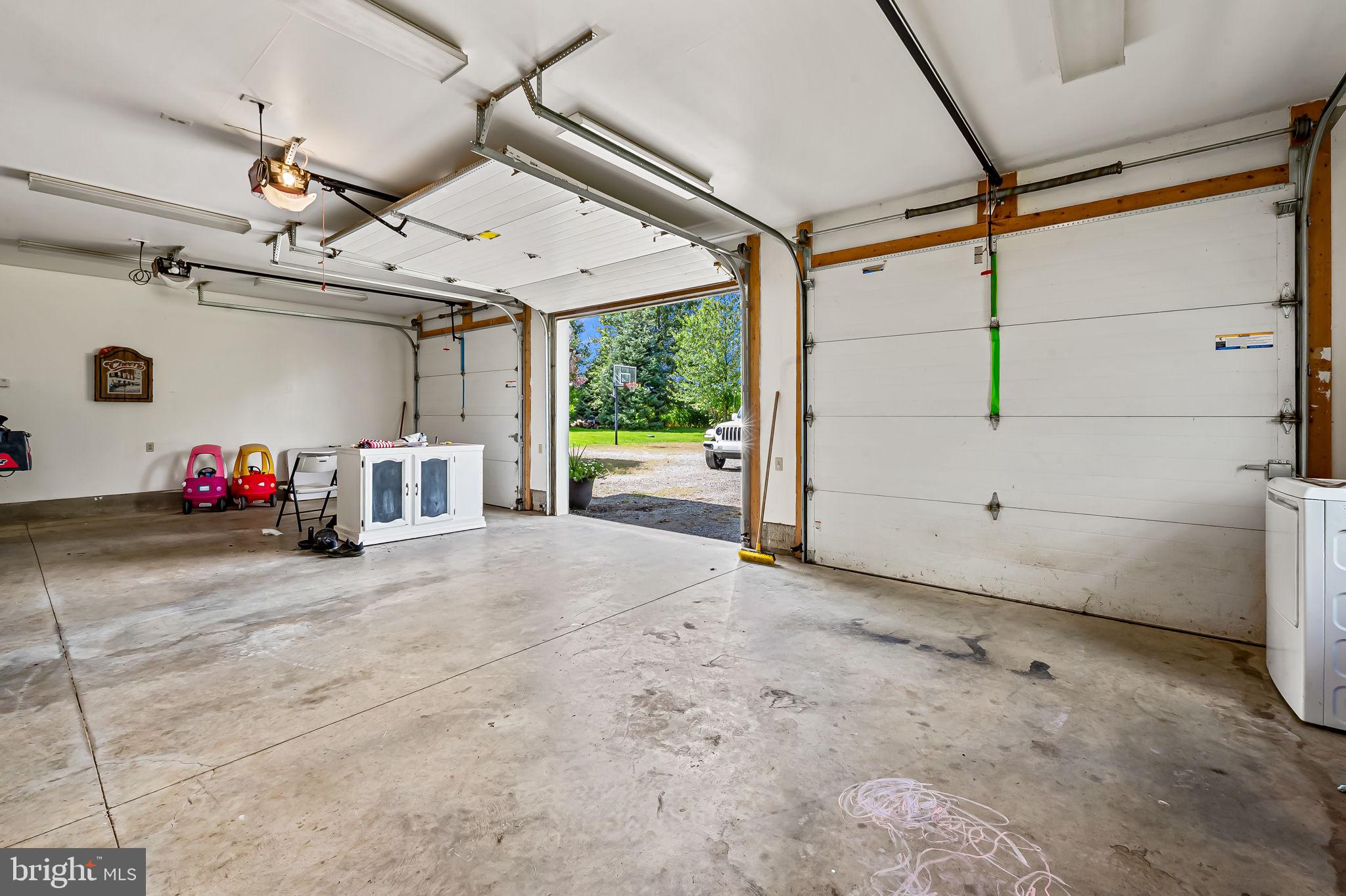 MADONNA MEADOWS - Residential