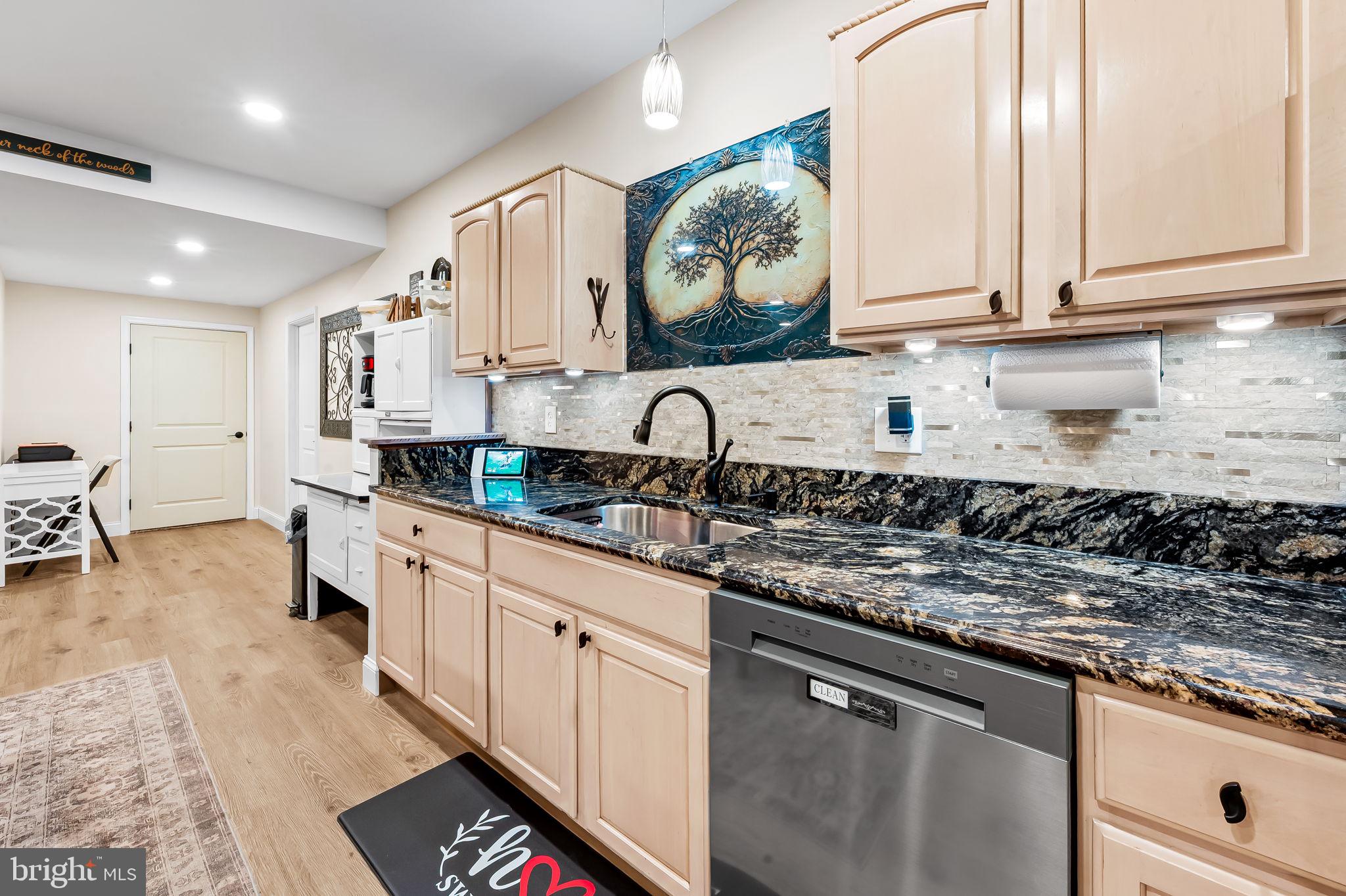 MADONNA MEADOWS - Residential