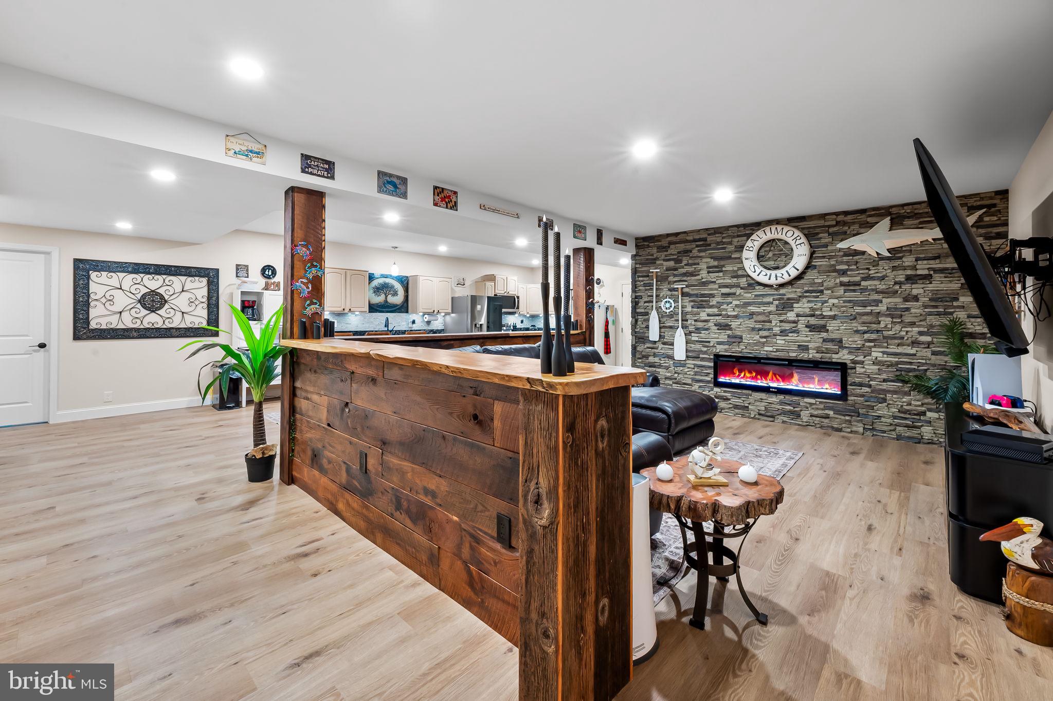 MADONNA MEADOWS - Residential