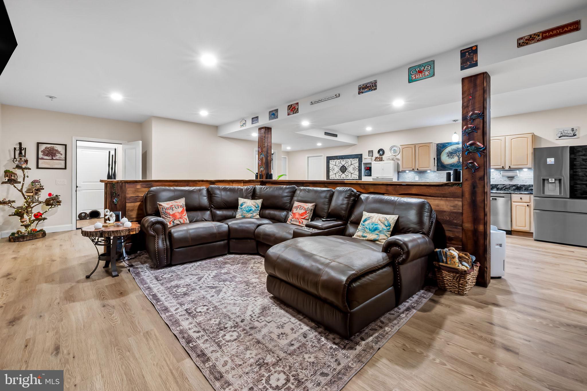 MADONNA MEADOWS - Residential