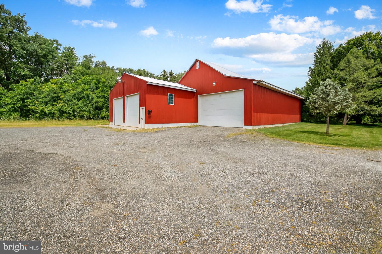 MADONNA MEADOWS - Residential