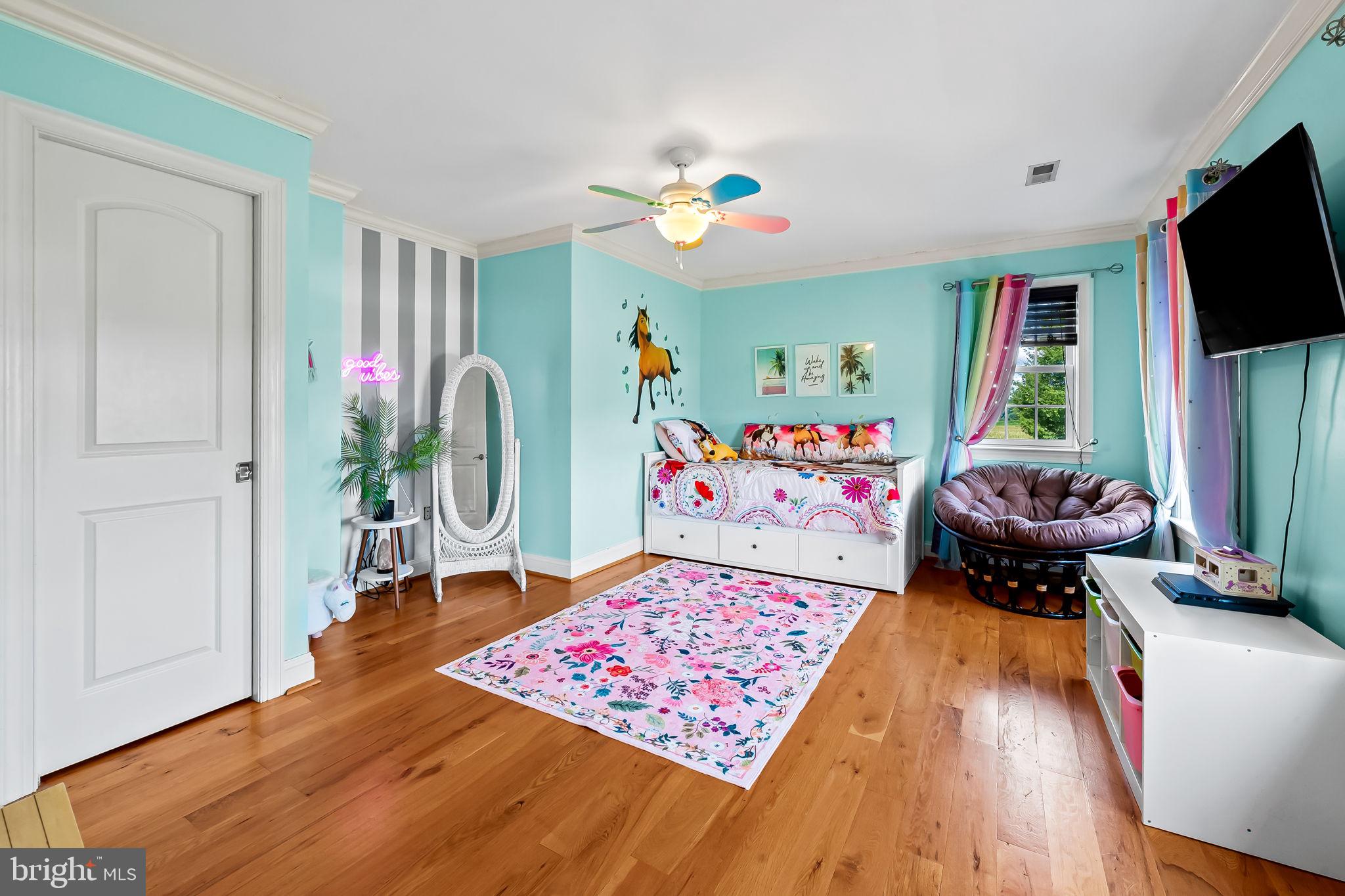 MADONNA MEADOWS - Residential