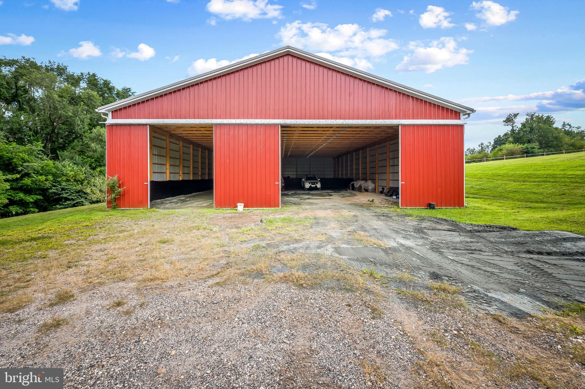 MADONNA MEADOWS - Residential