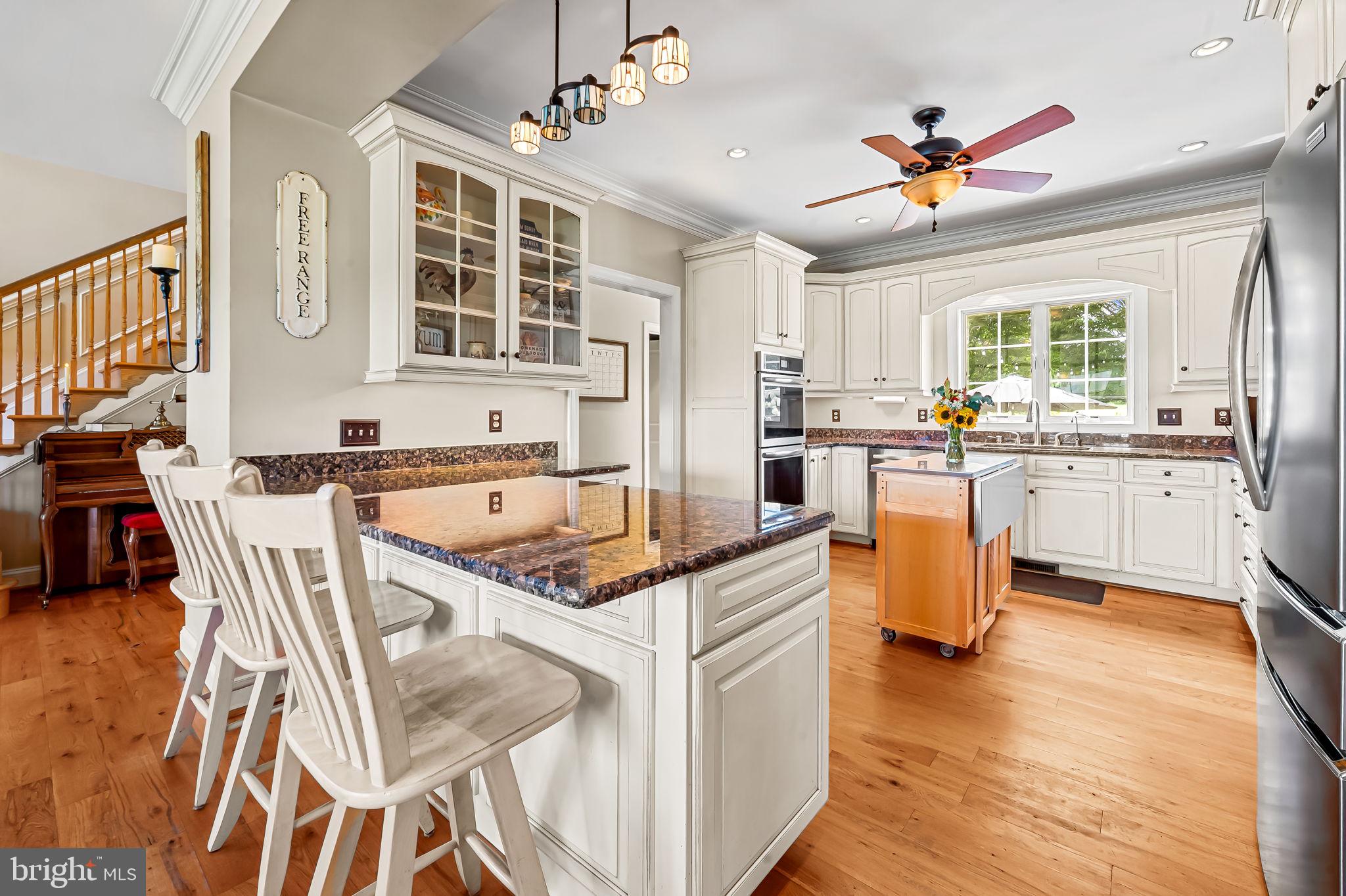 MADONNA MEADOWS - Residential