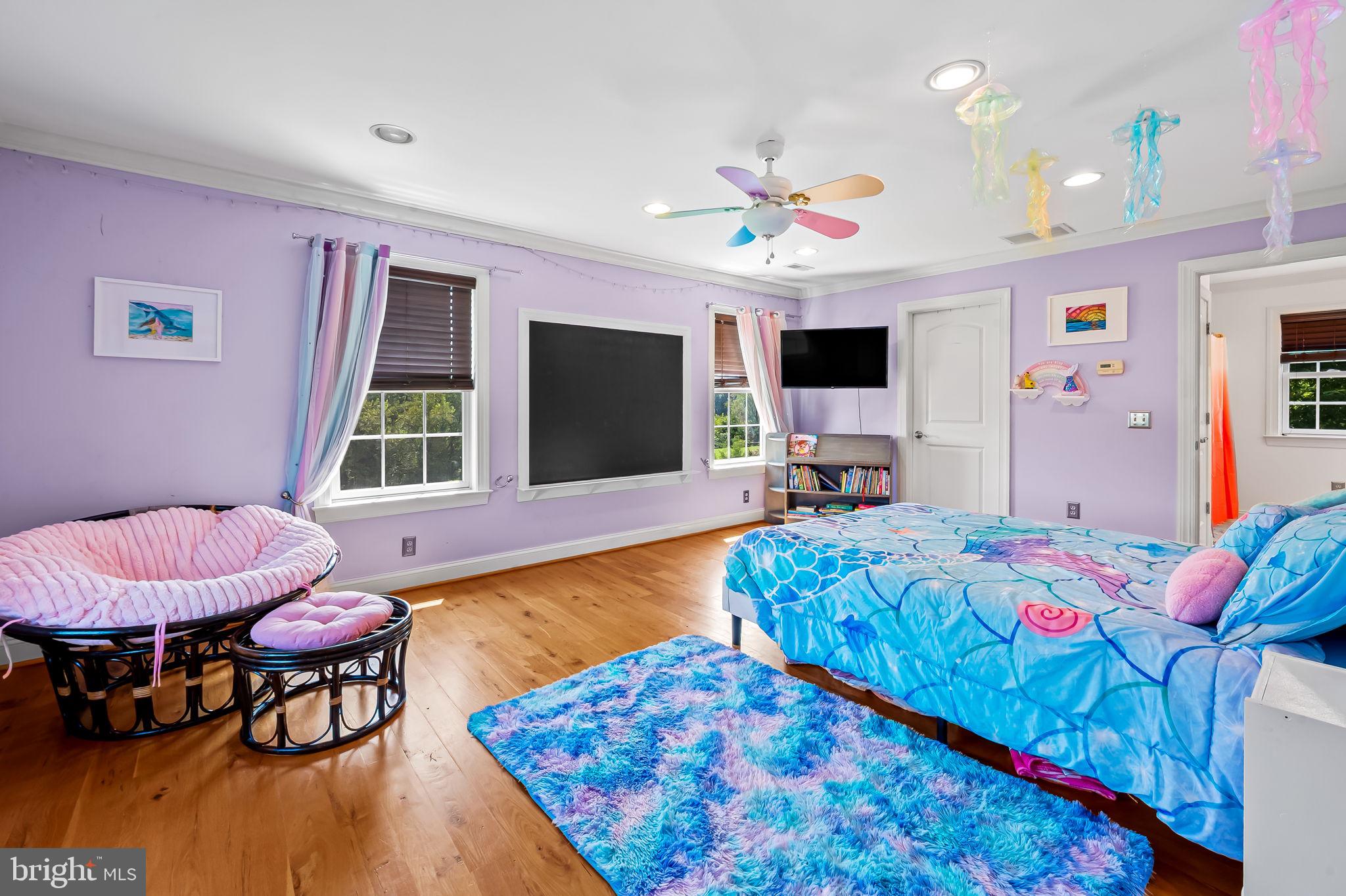 MADONNA MEADOWS - Residential