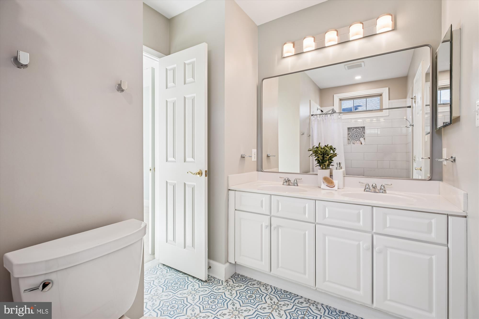 PINEY GLEN VILLAGE - Residential