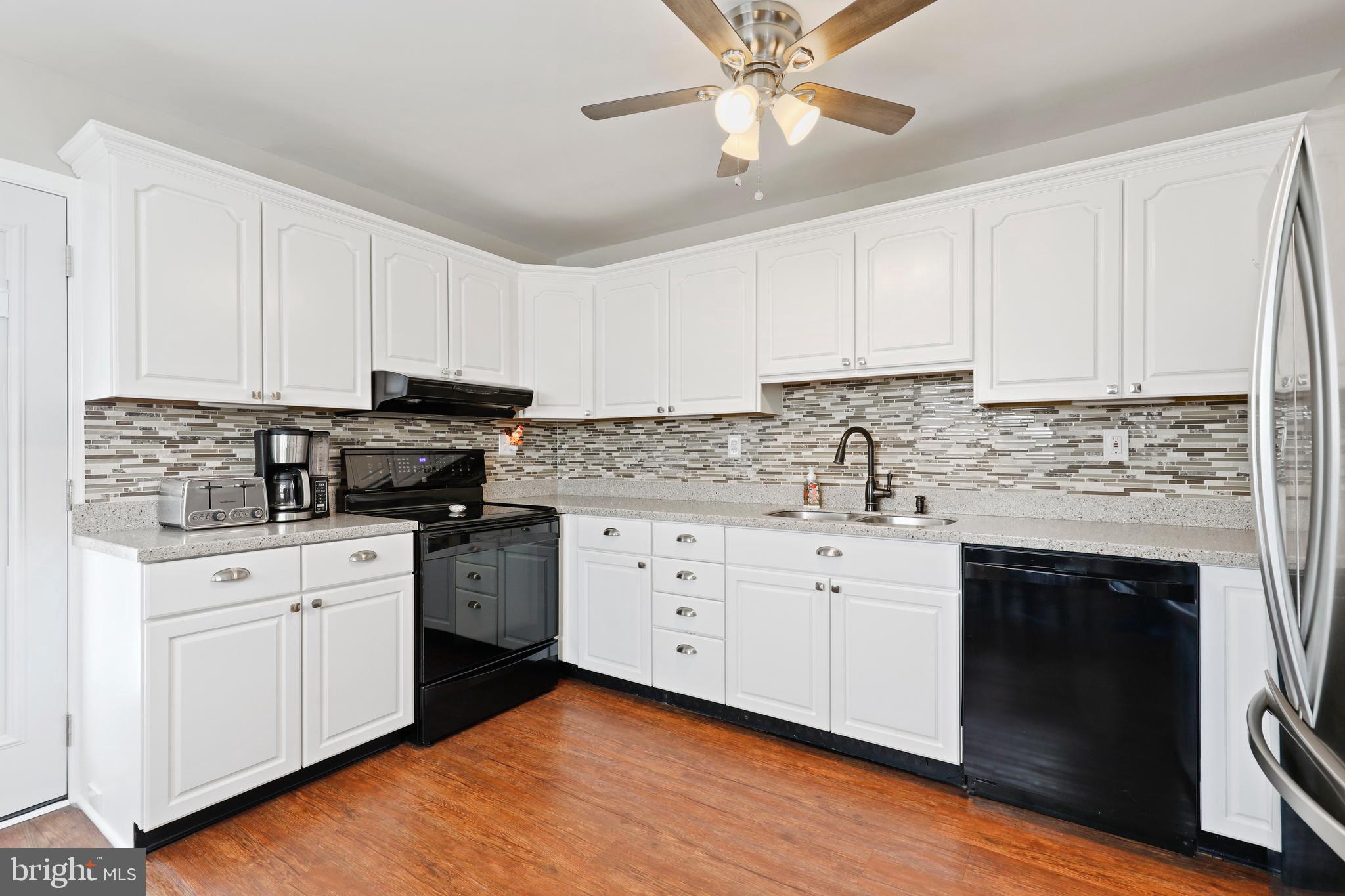 ROSEDALE - Residential