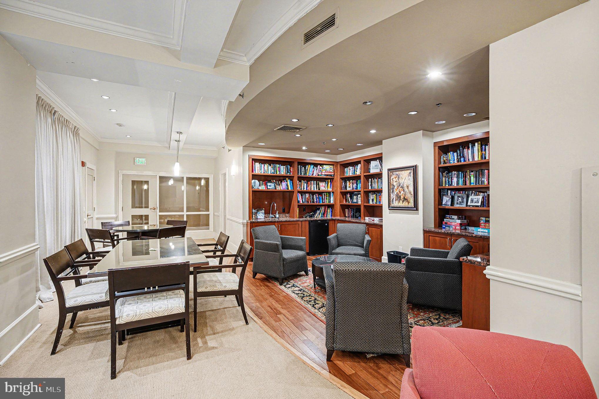 SOCIETY HILL - Residential