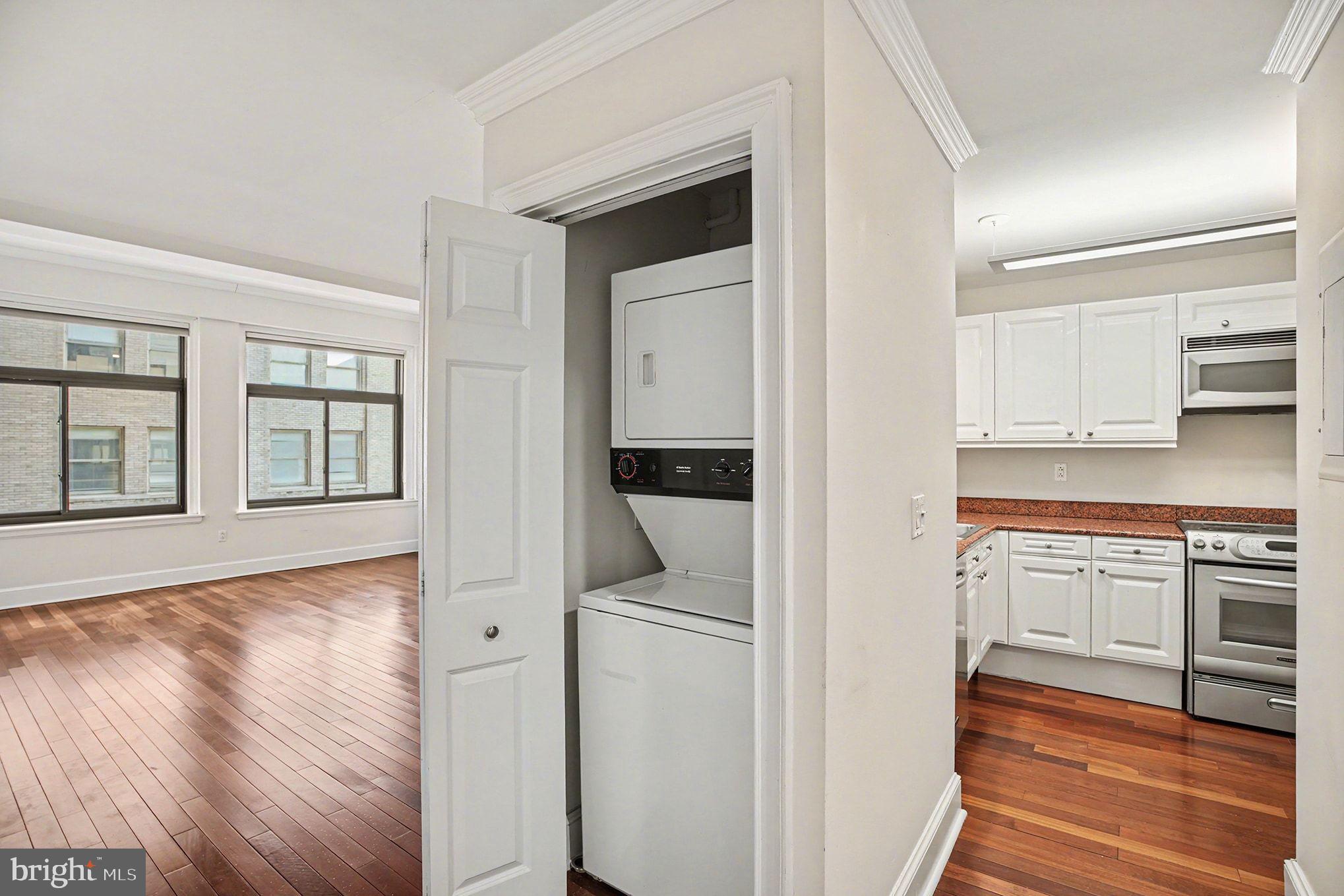 SOCIETY HILL - Residential