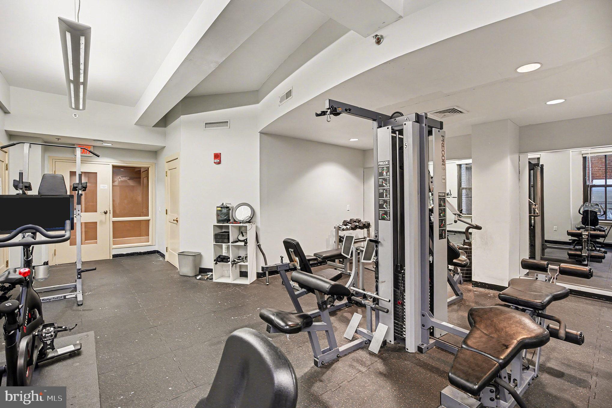 SOCIETY HILL - Residential