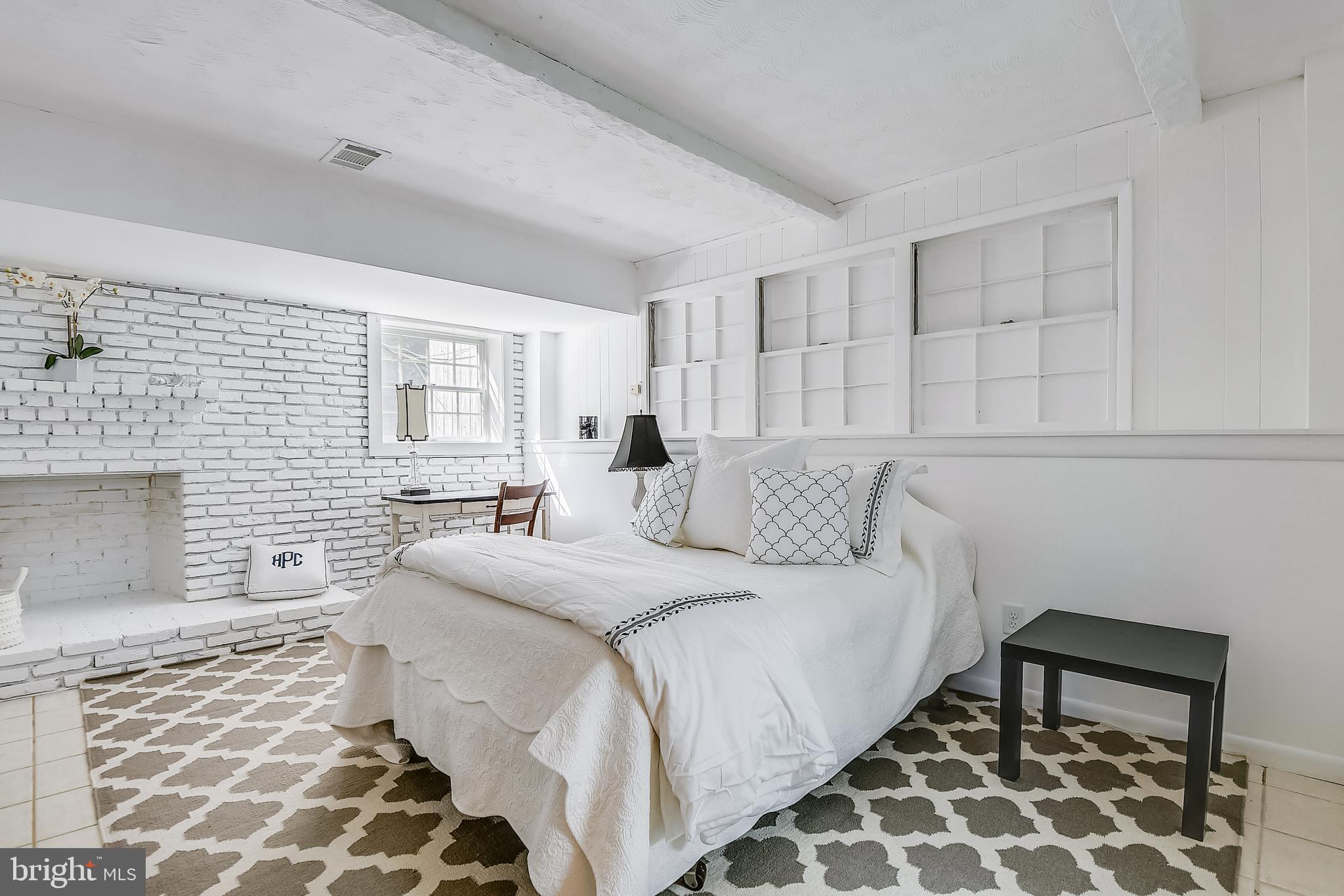 ROMAR ESTATES - Residential