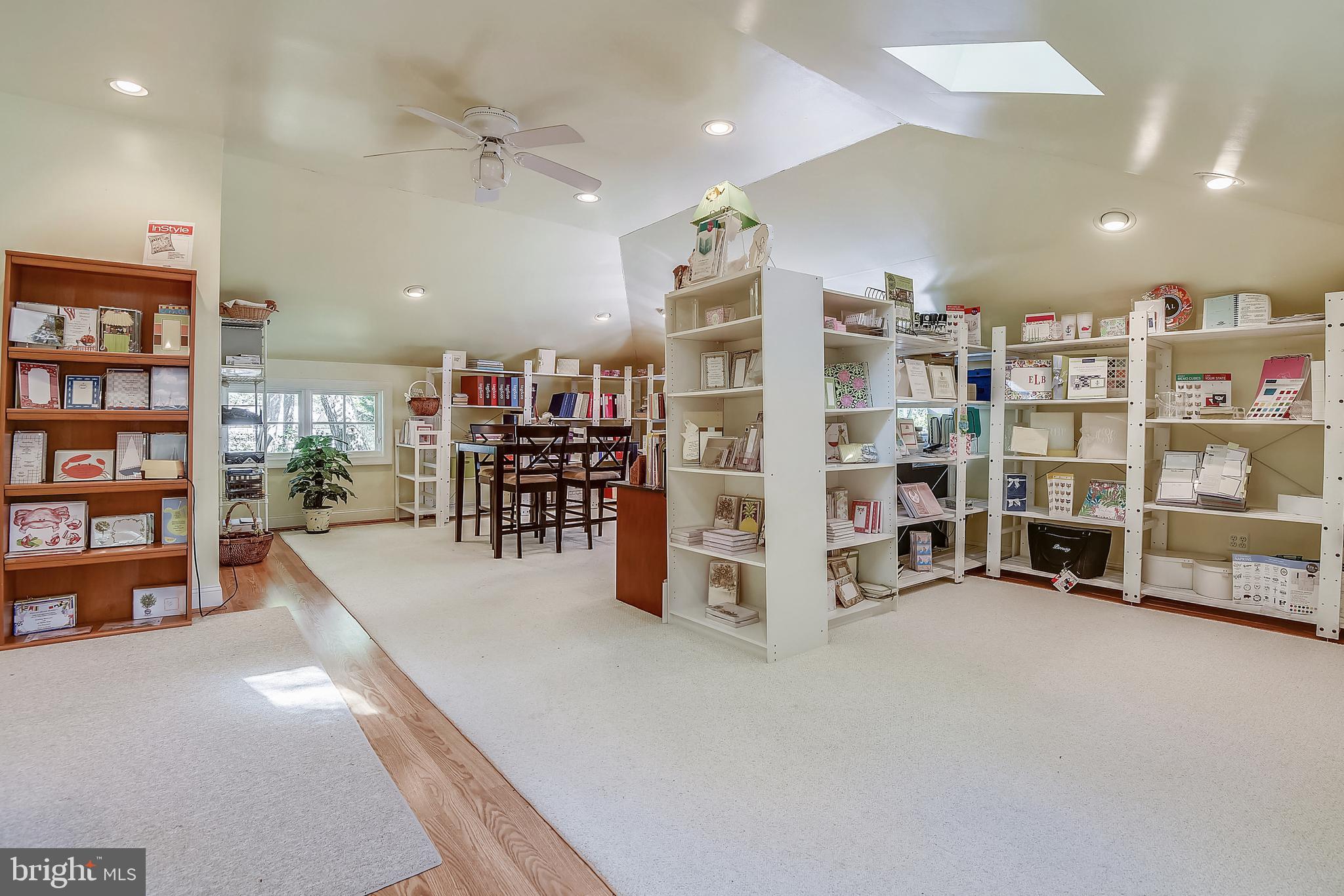 ROMAR ESTATES - Residential